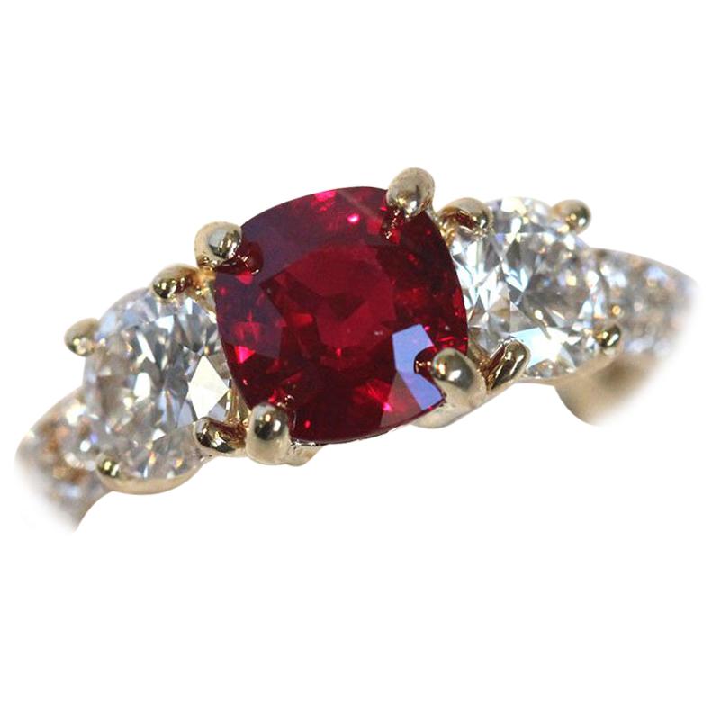 Burma Ruby 2.00 Carat Pigeon Blood Certified Three-Stone Ring 18 Yellow For Sale