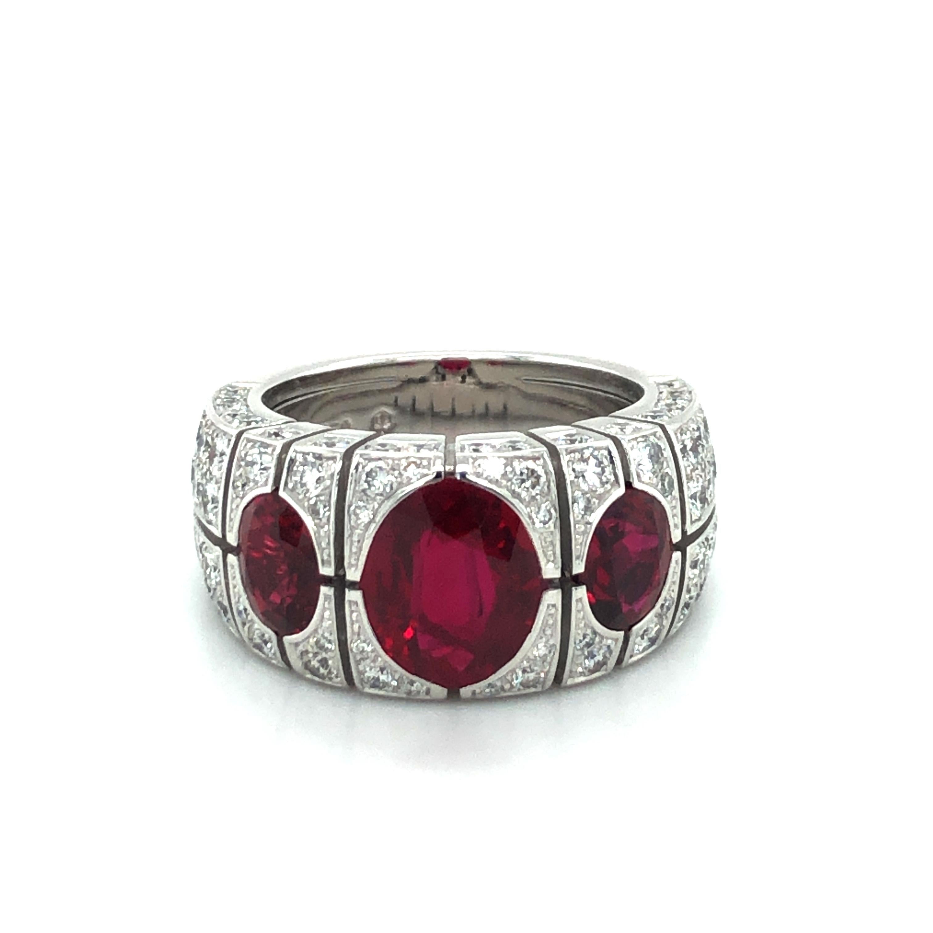 Contemporary Burma Ruby and Diamond Ring by Péclard in 18 Karat White Gold For Sale