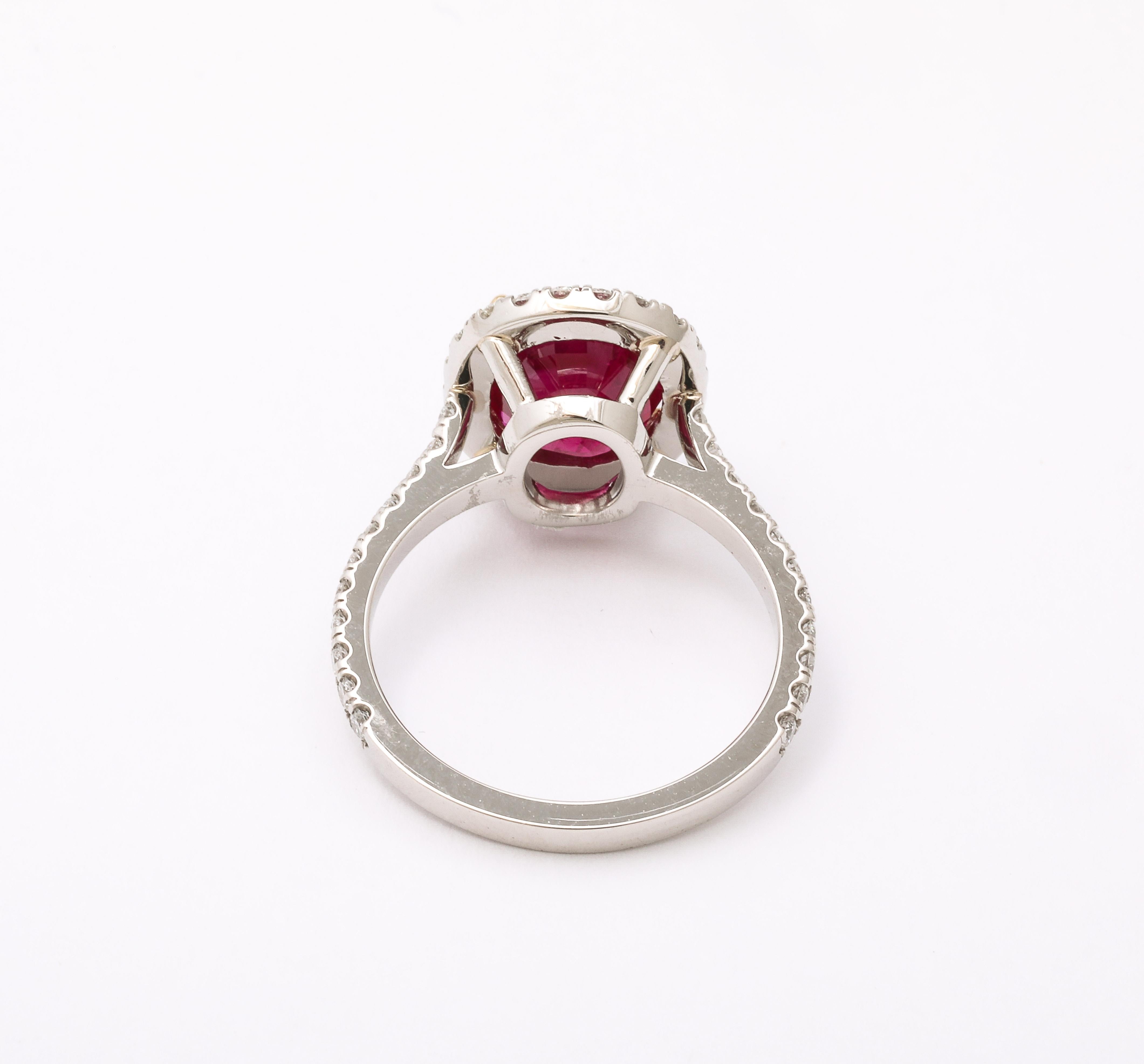 Burma Ruby and Diamond Ring In New Condition For Sale In New York, NY