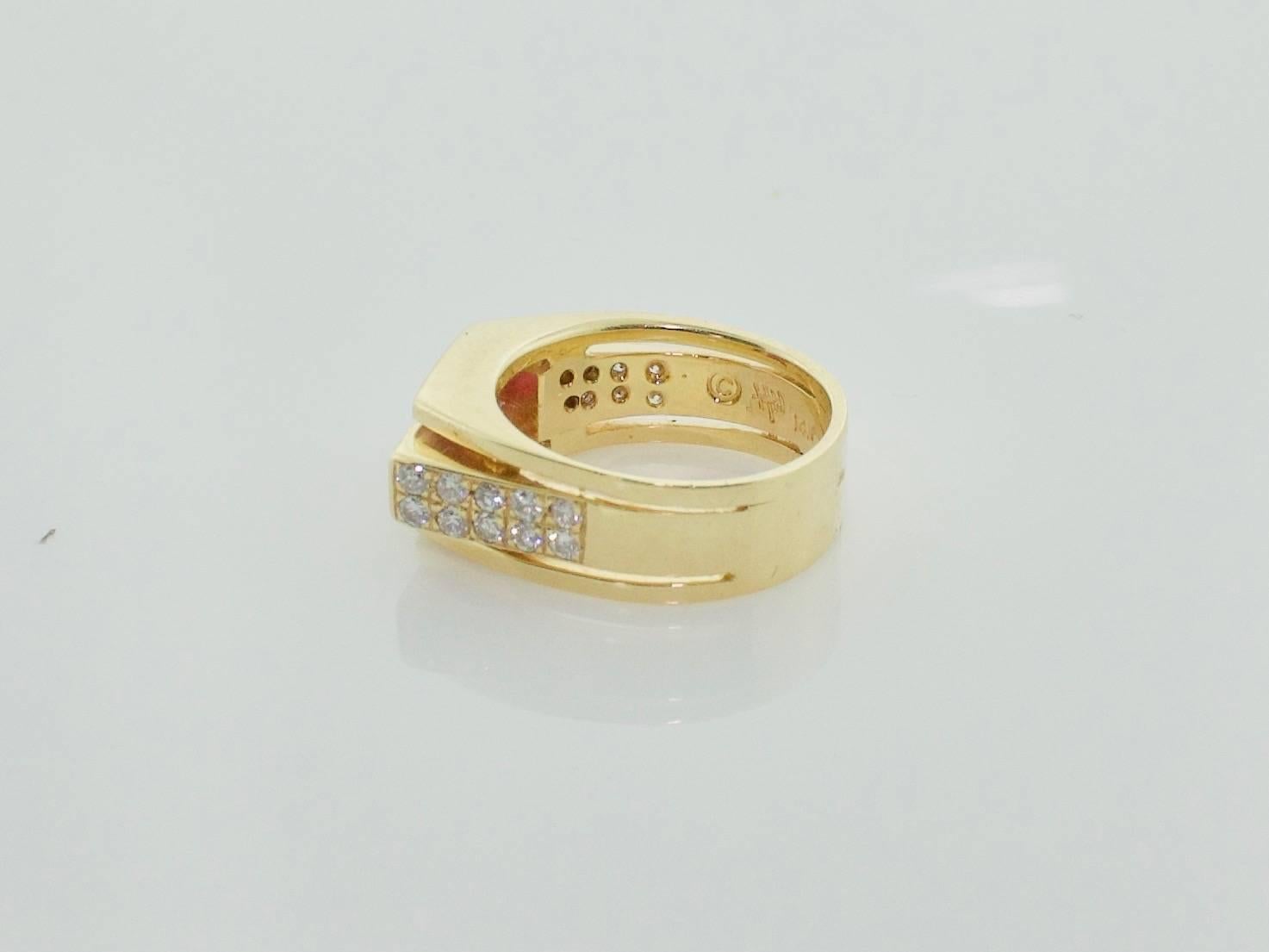 Burma Ruby and Diamond Ring in 14 Karat Yellow Gold In Excellent Condition For Sale In Wailea, HI