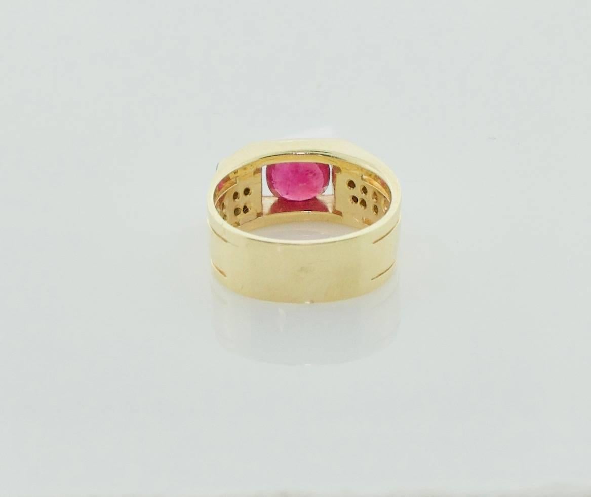 Burma Ruby and Diamond Ring in 14 Karat Yellow Gold For Sale 1
