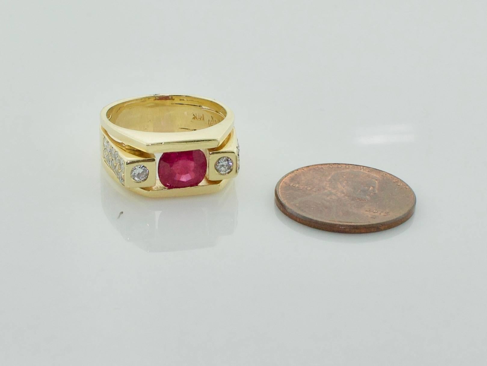 Burma Ruby and Diamond Ring in 14 Karat Yellow Gold For Sale 3