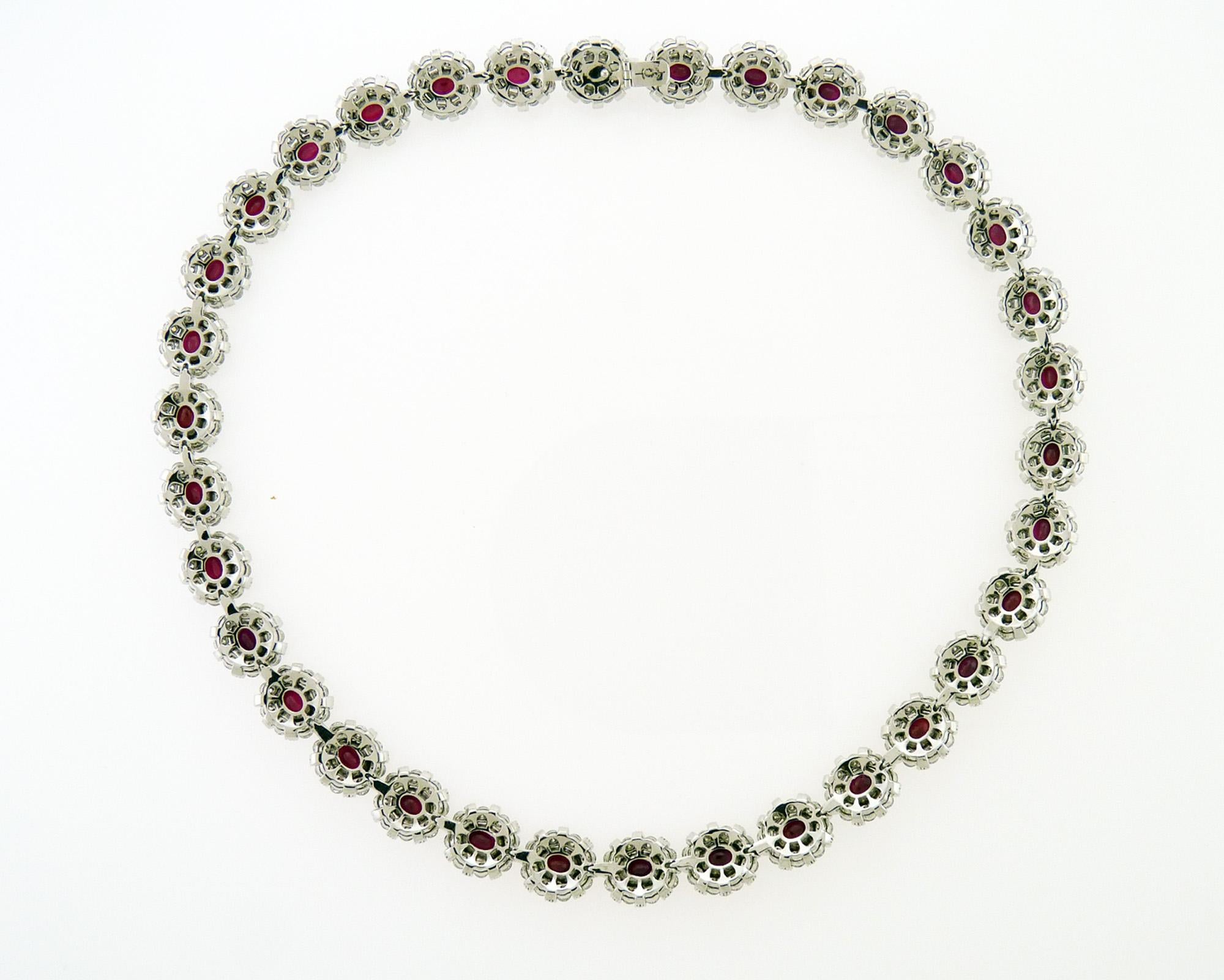 AGL zertifizierte burmesische Rubin-Diamanten-Halskette (Zeitgenössisch) im Angebot