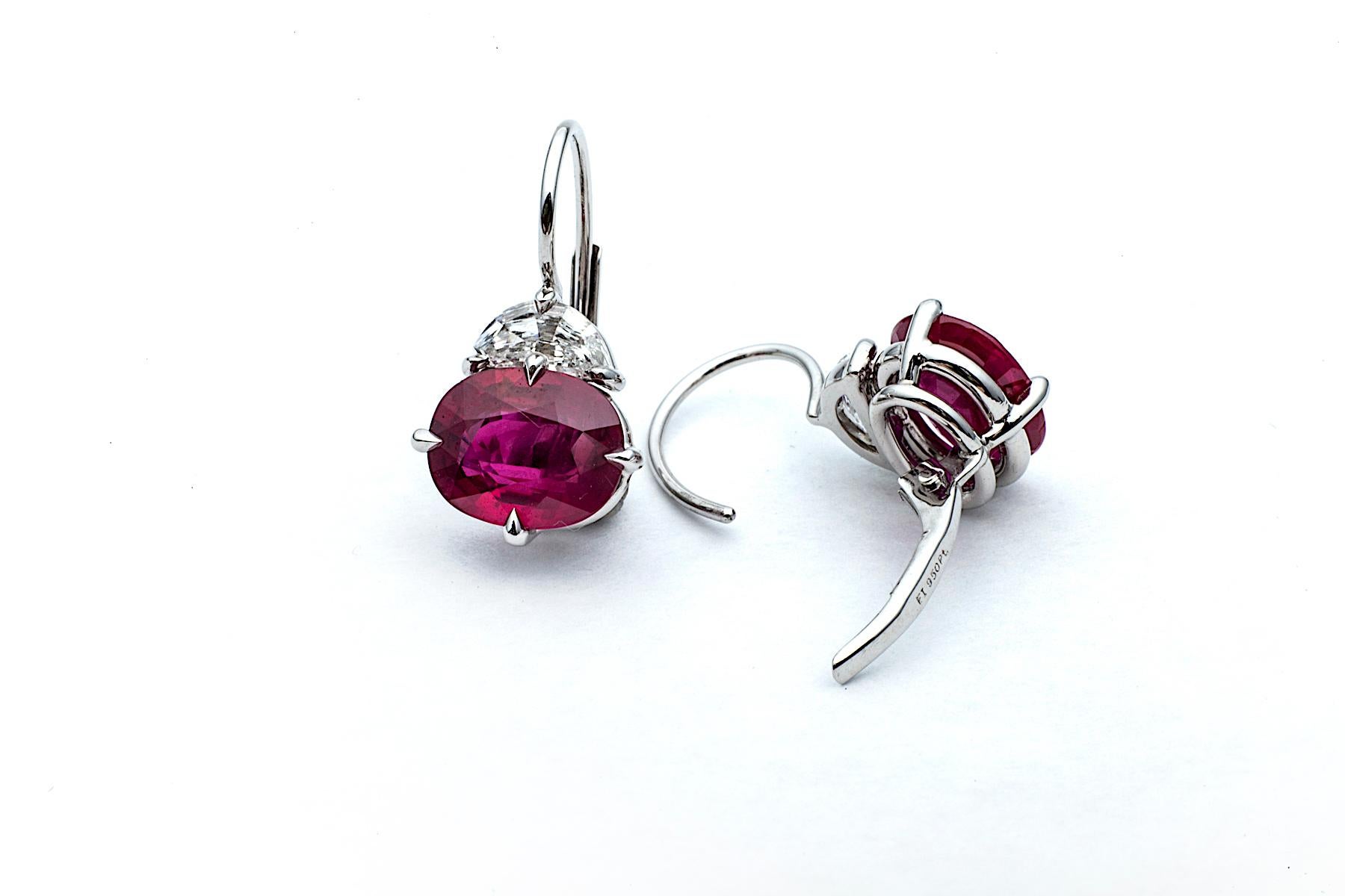 Burma Ruby Diamond Platinum Drop Earrings In New Condition In Greenwich, CT