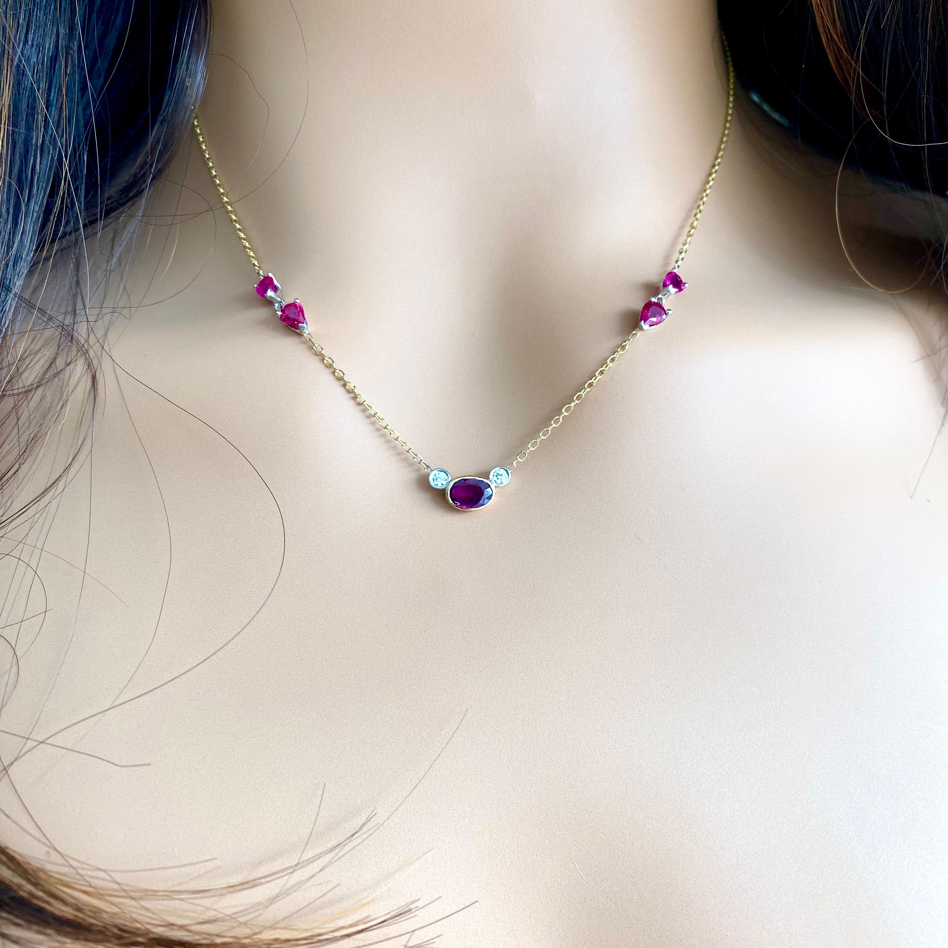 Burma Ruby Diamonds Pear Rubies 1.80 Carat 14 Karat Gold Necklace Pendant For Sale 2