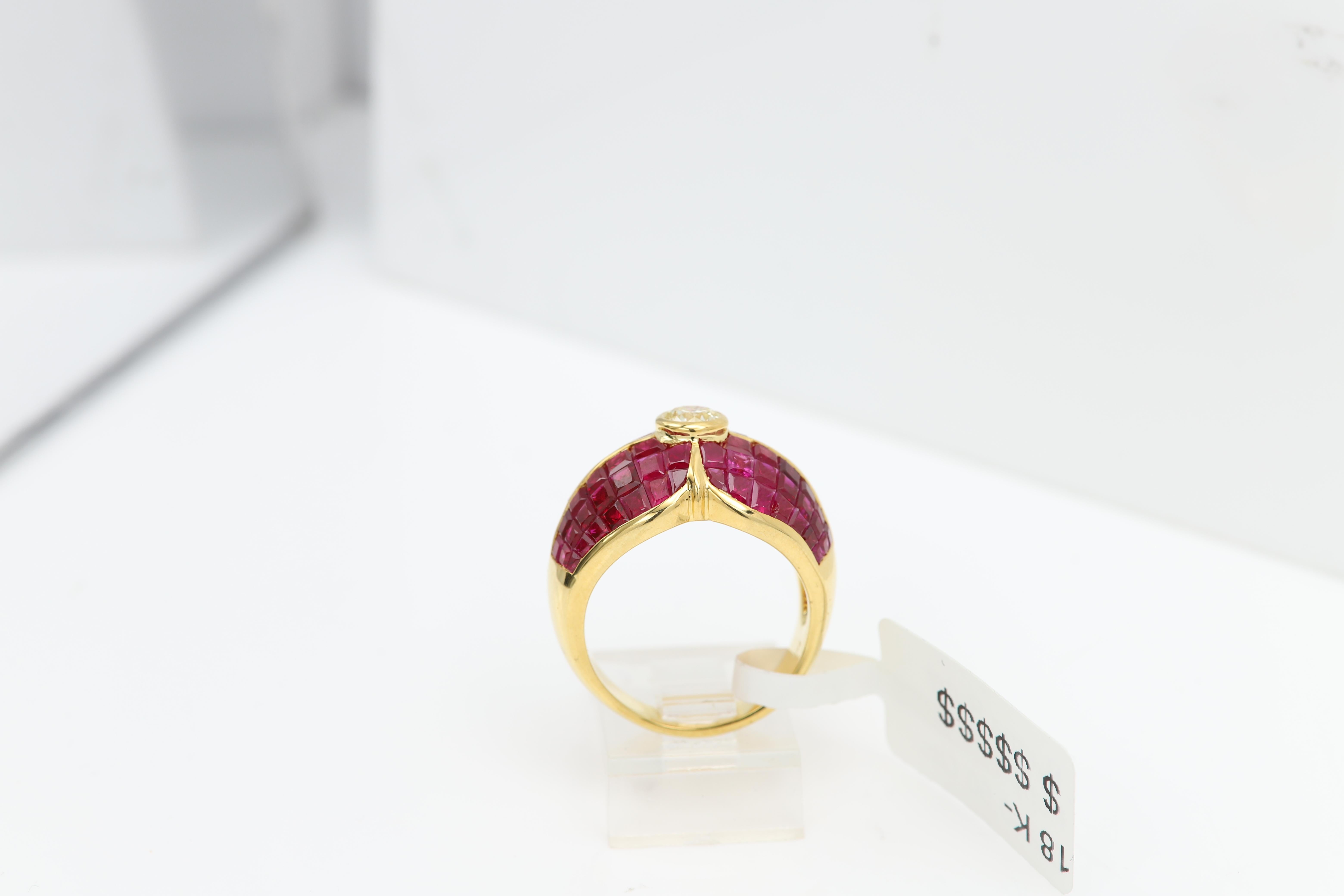 Anello con incastonatura invisibile di rubino di Burma in oro 18 carati In condizioni Nuovo in vendita a Brooklyn, NY