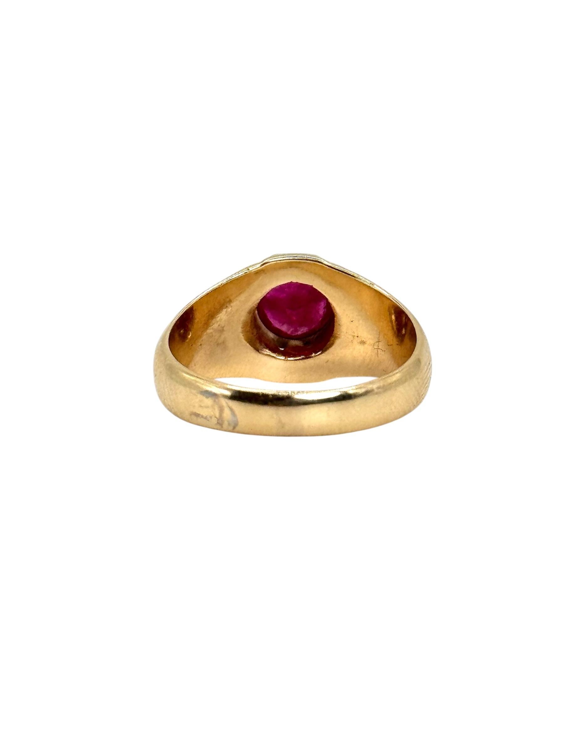 Women's or Men's 14K Yellow Gold Burma Ruby Ring For Sale