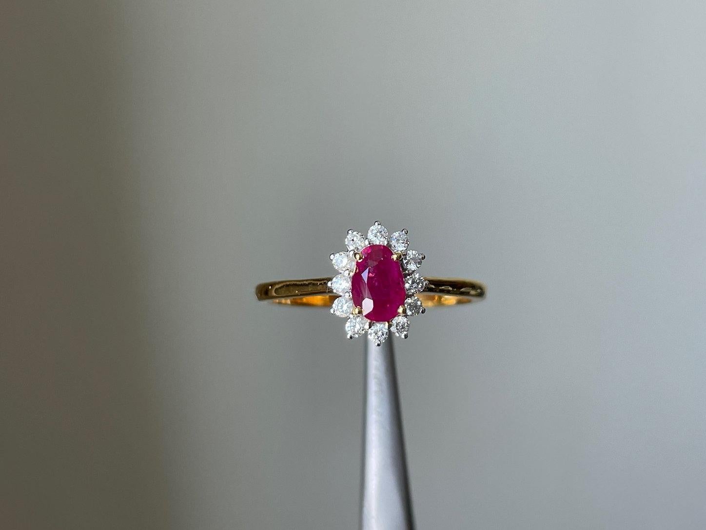 Burma Unheated Ruby and Natural Diamond Ring in 18K Gold In New Condition For Sale In Singapore, SG