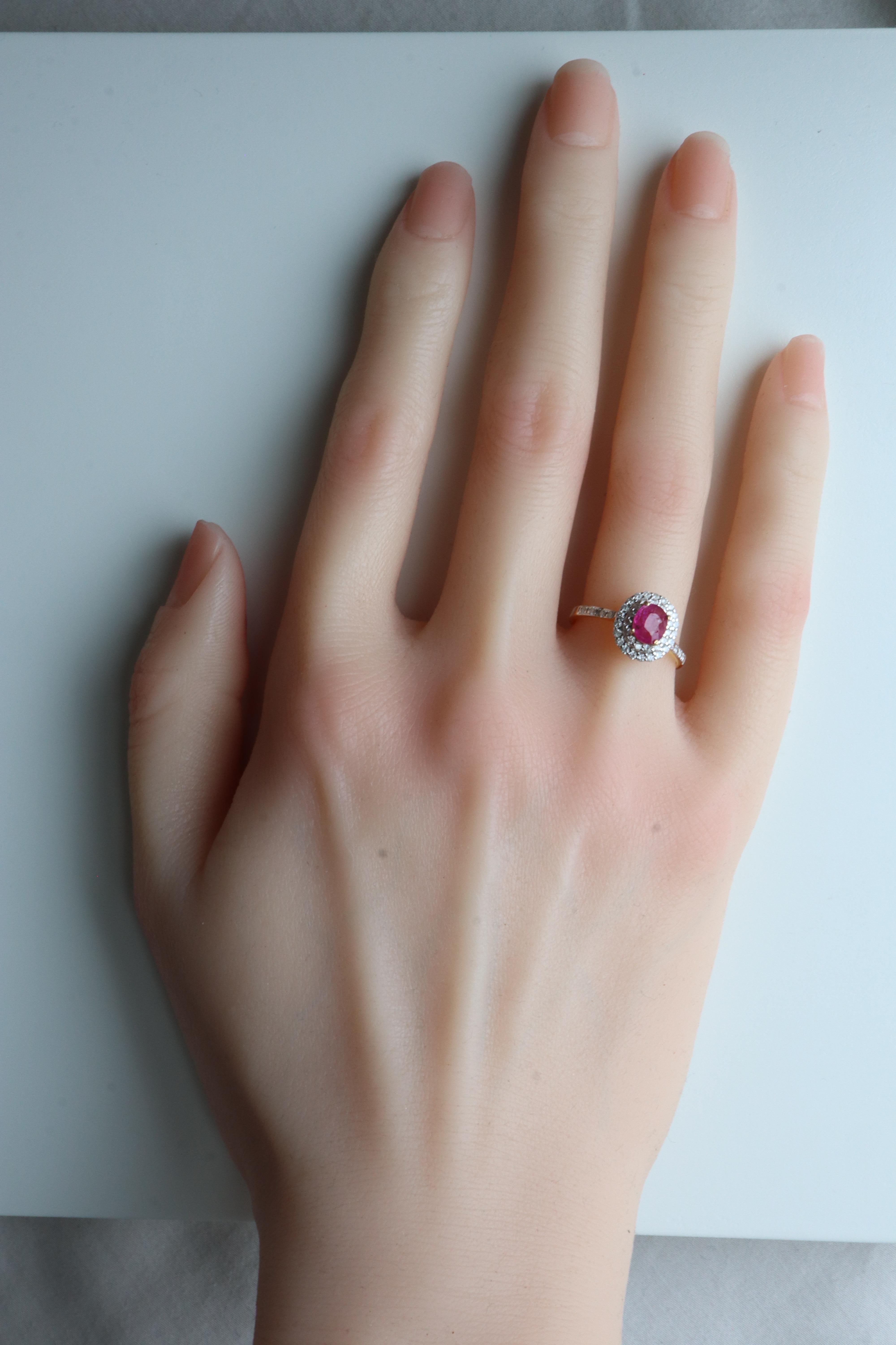 Burma Unheated Ruby and Natural Diamonds Ring in 18K Yellow Gold For Sale 1