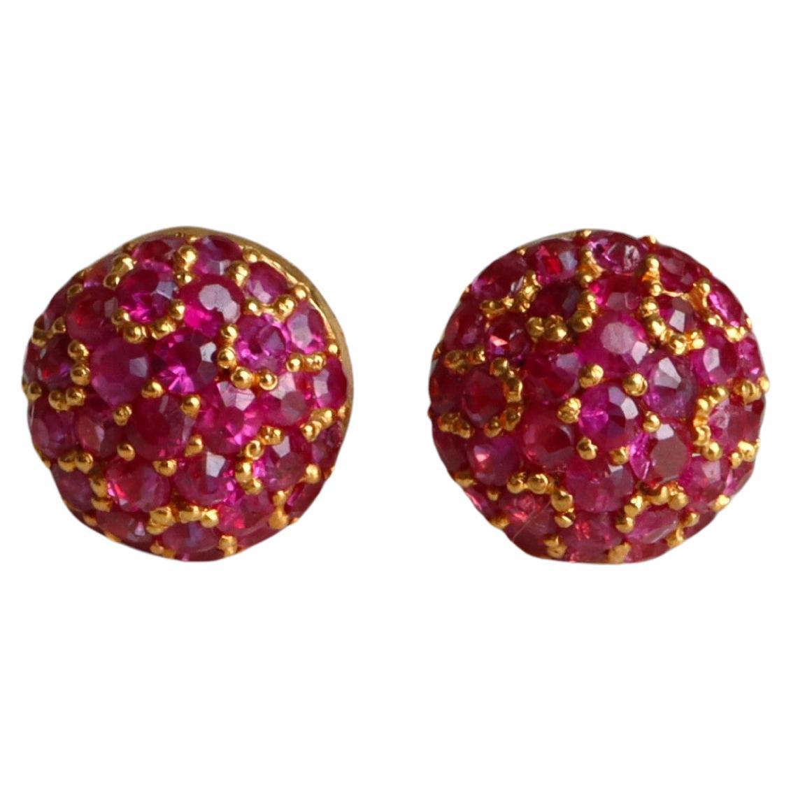 Burma Unheated Ruby earrings in 18k Yellow Gold