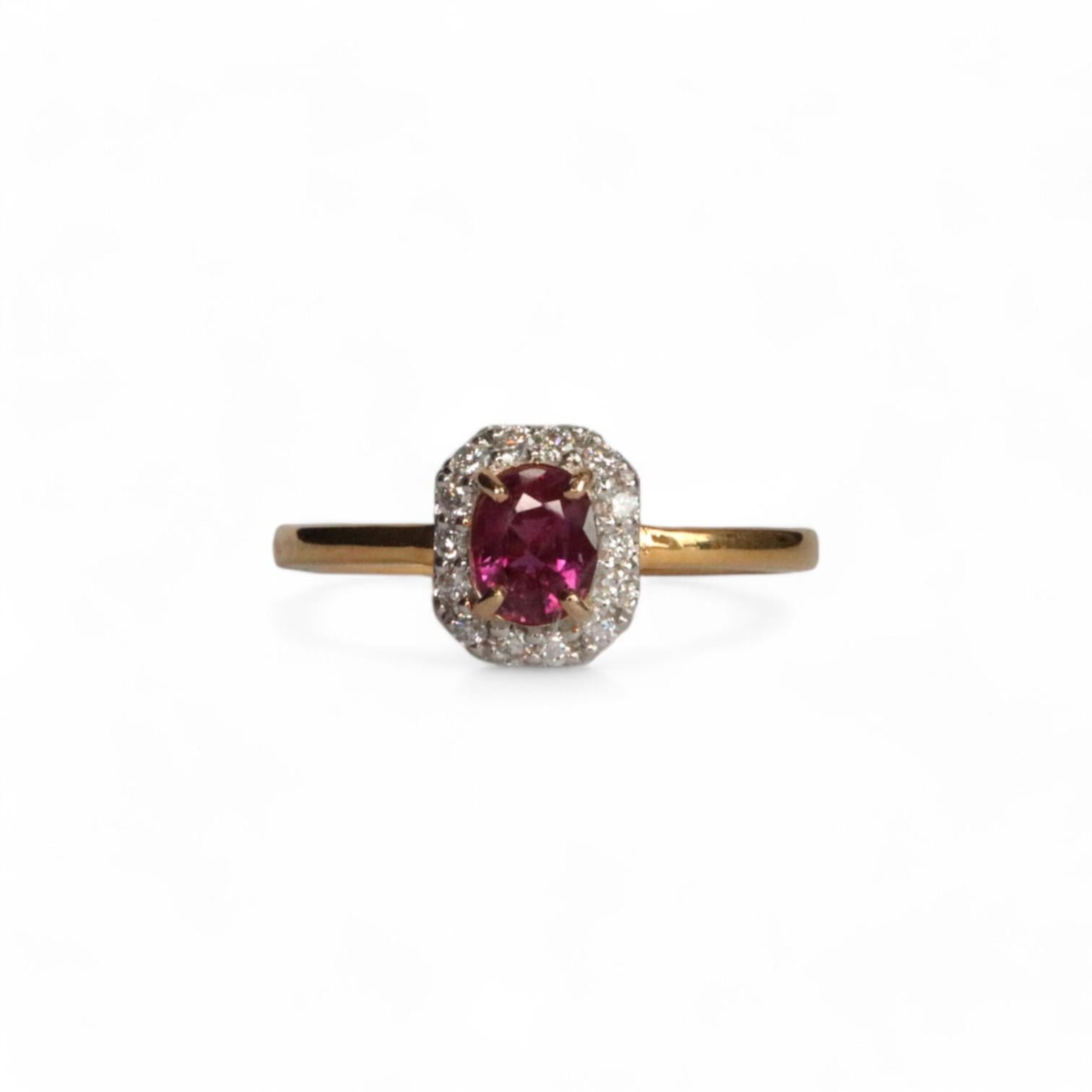 Anillo de rubí sin calentar de Birmania en oro amarillo de 18 quilates en Nuevo estado para la venta en Singapore, SG