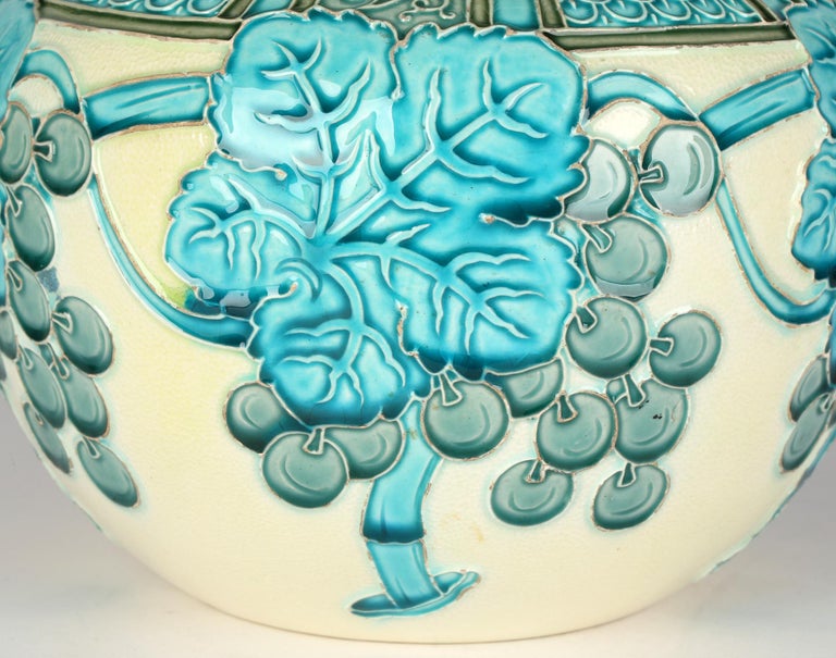 Burmantofts Faience Art Nouveau Art Pottery Bowl Decorated with Fruiting Vines For Sale 4