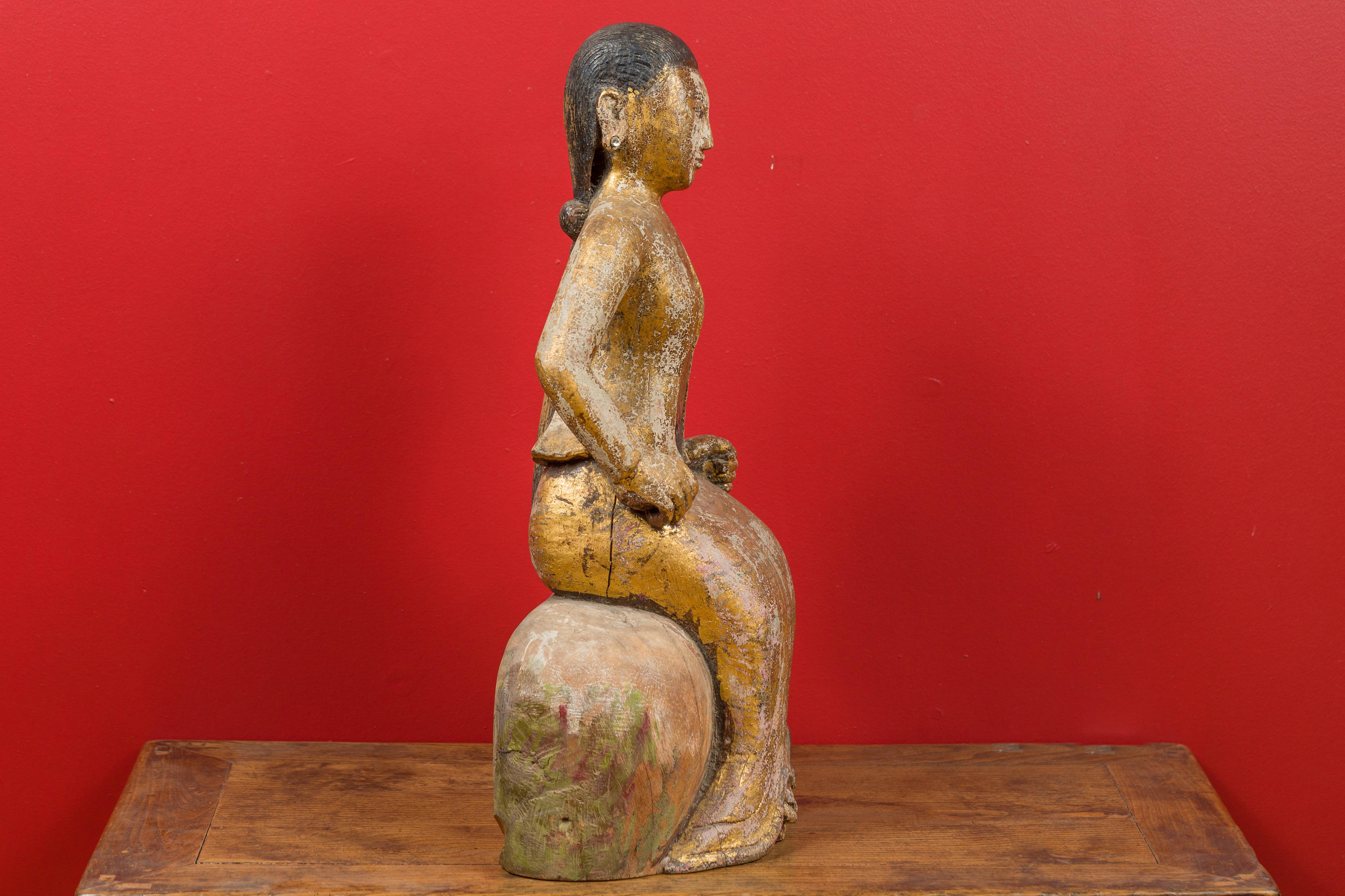 Burmese 19th Century Hand Carved, Gilded and Painted Sculpture of a Seated Woman For Sale 7