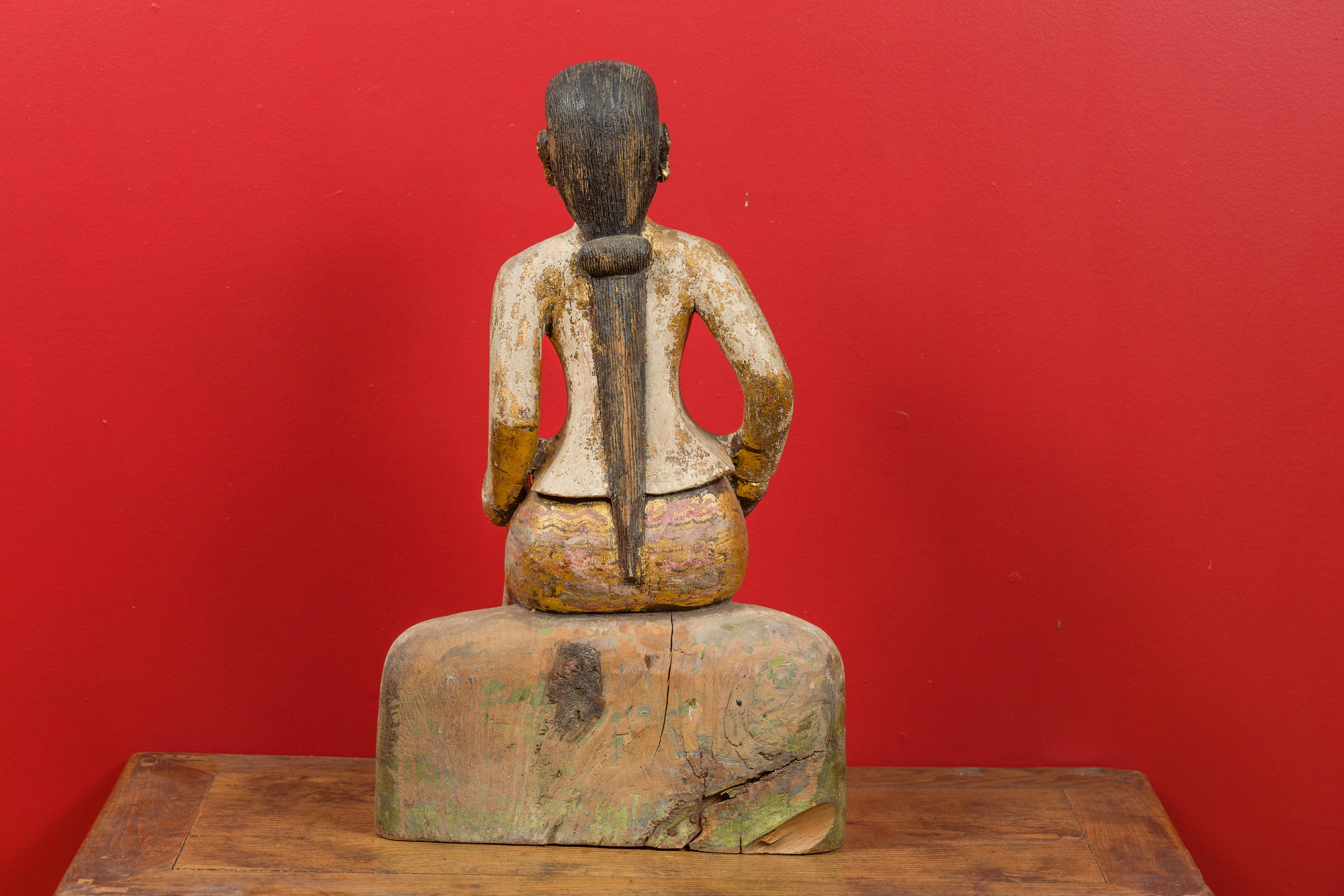 Burmese 19th Century Hand Carved, Gilded and Painted Sculpture of a Seated Woman For Sale 8