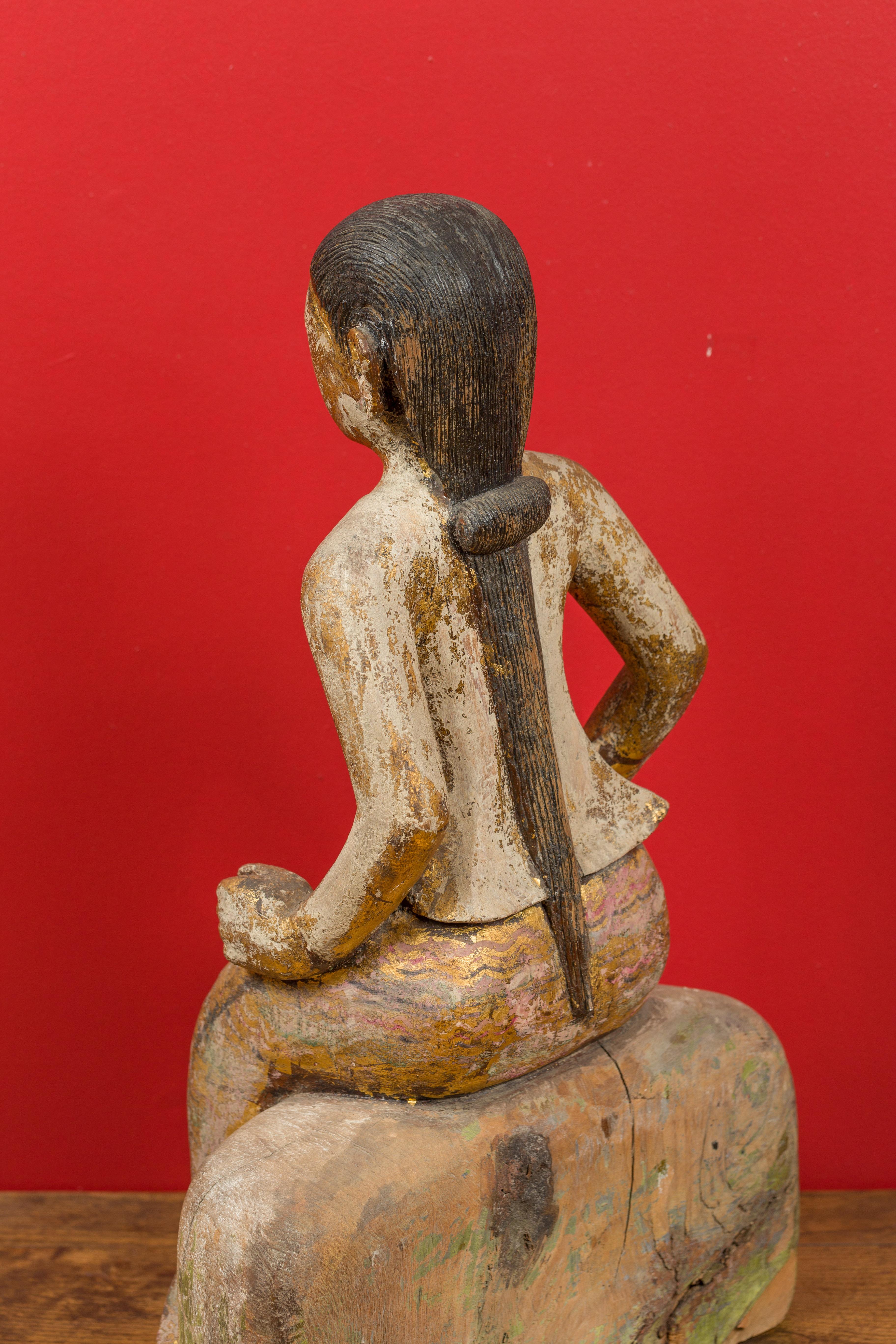 Burmese 19th Century Hand Carved, Gilded and Painted Sculpture of a Seated Woman For Sale 10