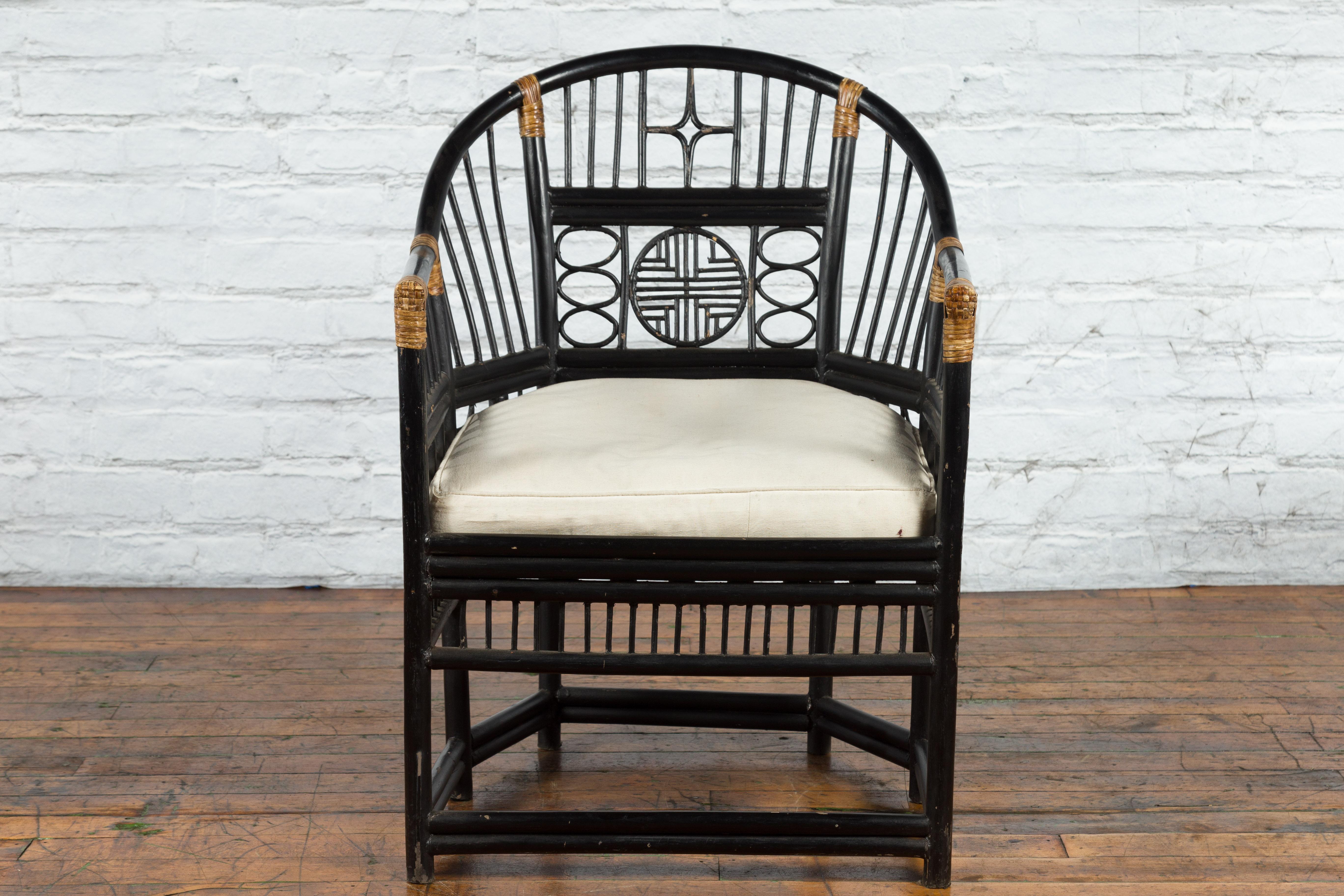 Burmese 19th Century Horseshoe Back Chair with Bamboo Fretwork Geometric Motifs In Good Condition In Yonkers, NY