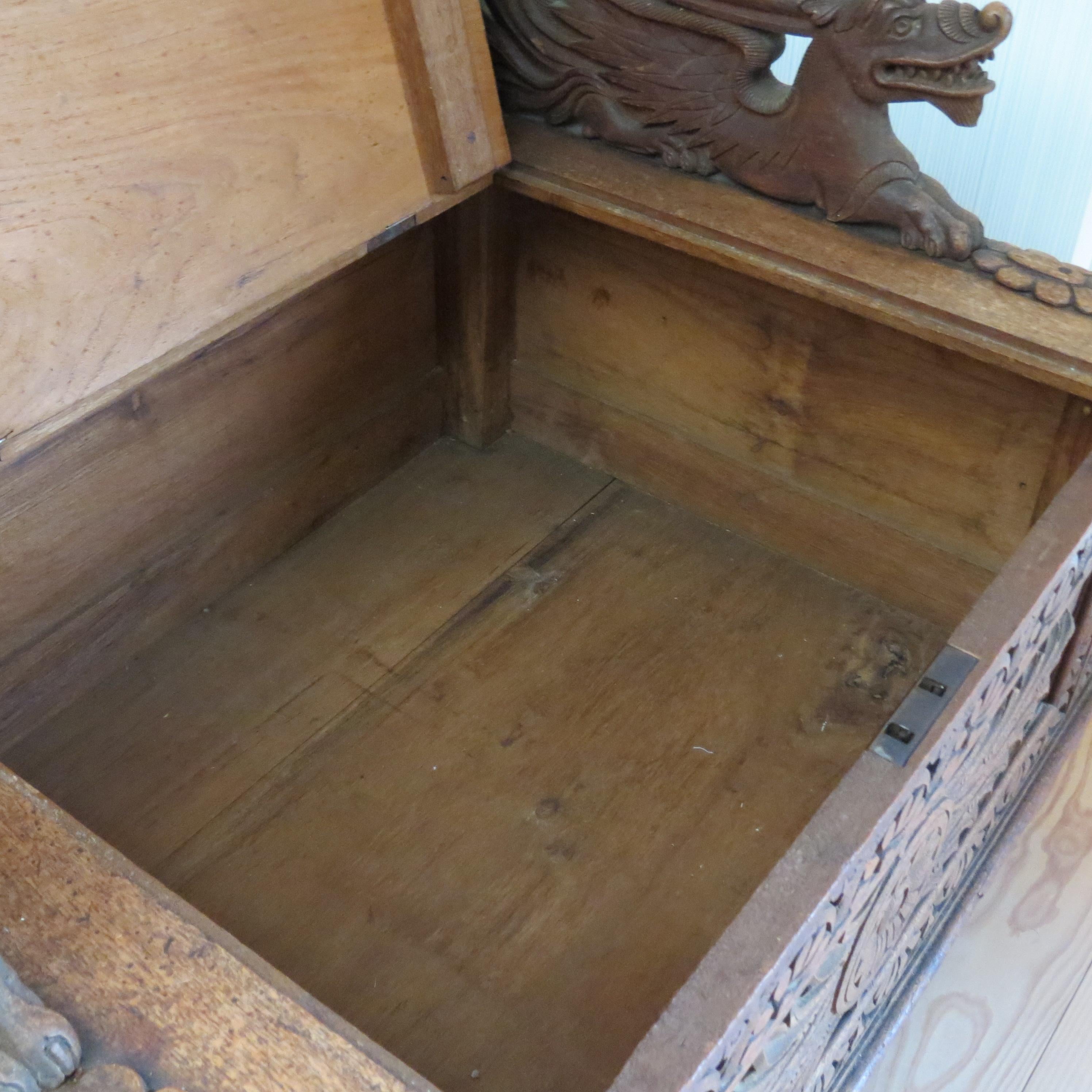 Burmese Anglo-Indian Gothic Revival Carved Hall Seat Chair 1880 For Sale 9