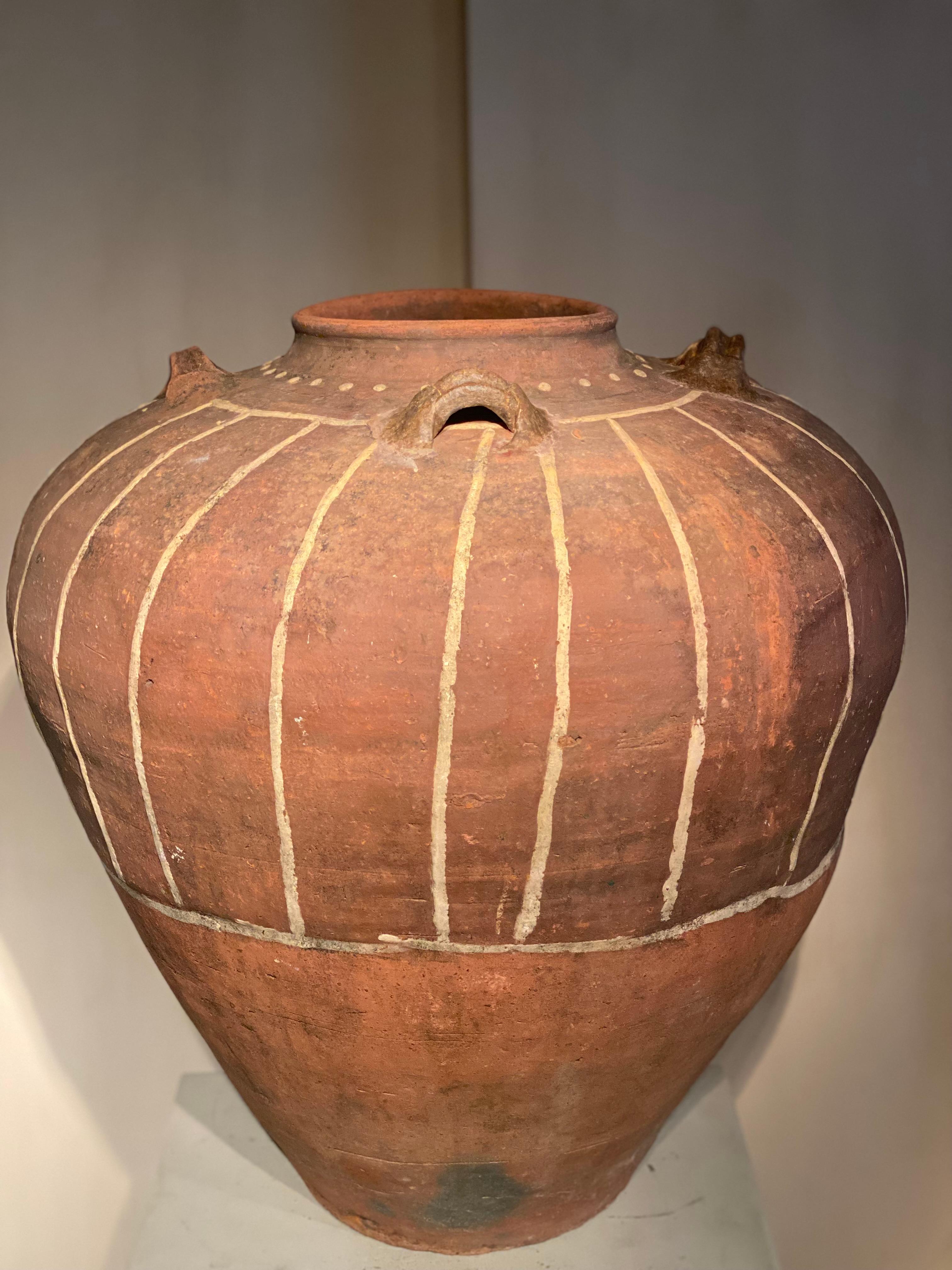 Burmese antike große Lagerung Jar (Birmanisch) im Angebot