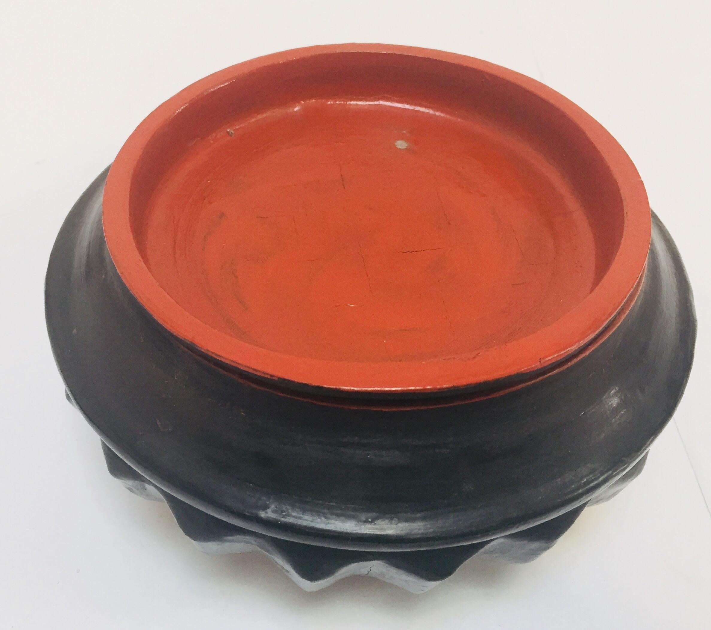 Folk Art Asian Black and Red Round Box Lacquer Offering Vessel Urn For Sale