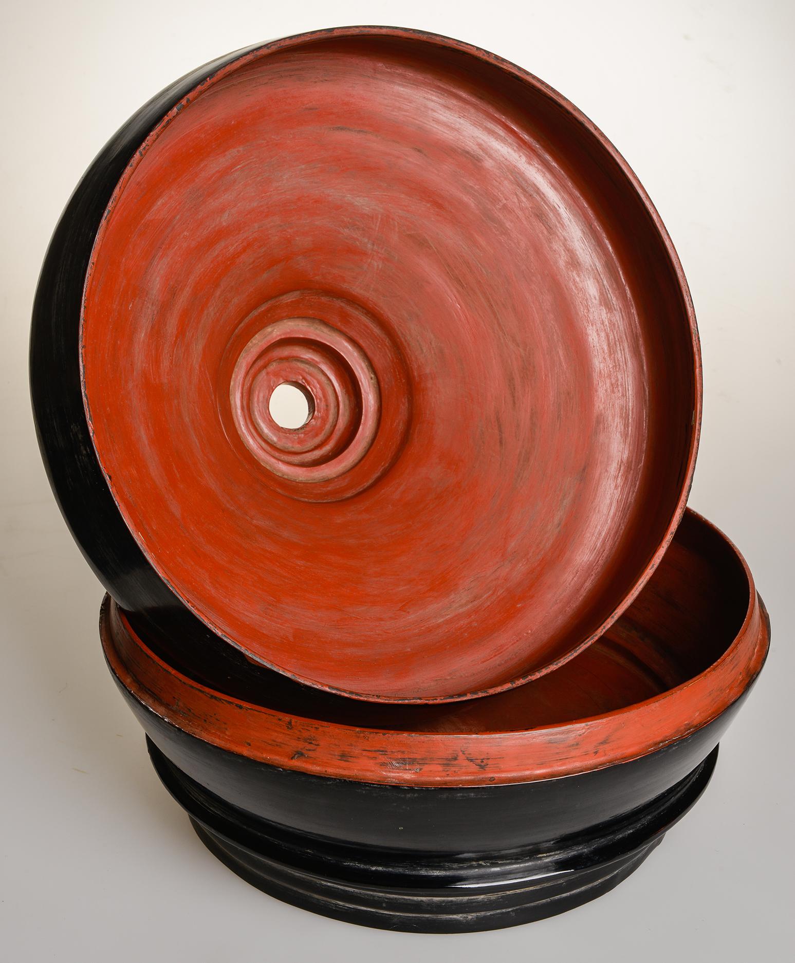 Bamboo Burmese Black Lacquered Temple Offering Box
