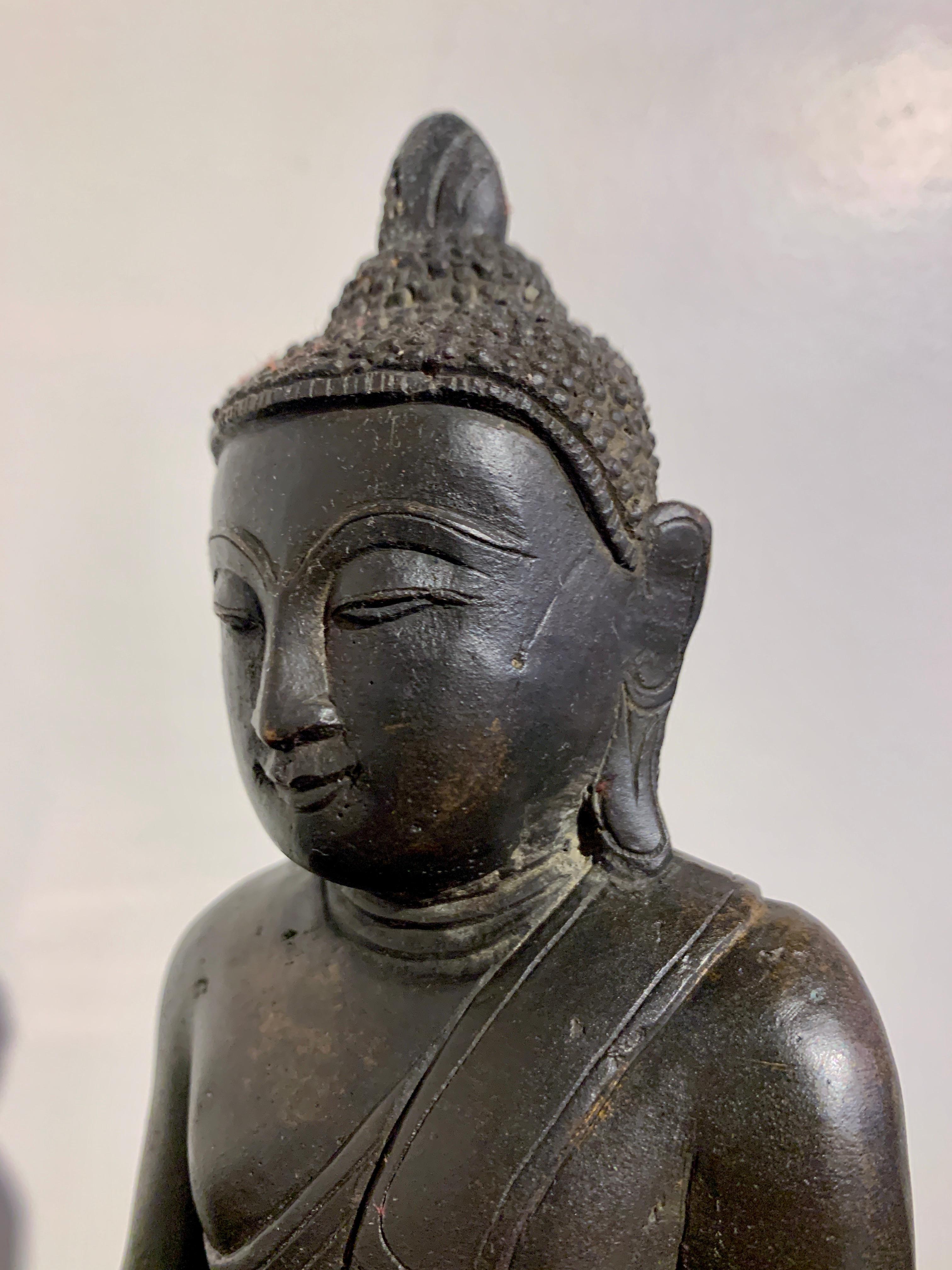 Burmese Bronze Arakan Style Seated Buddha, Mid 20th Century, Burma For Sale 6
