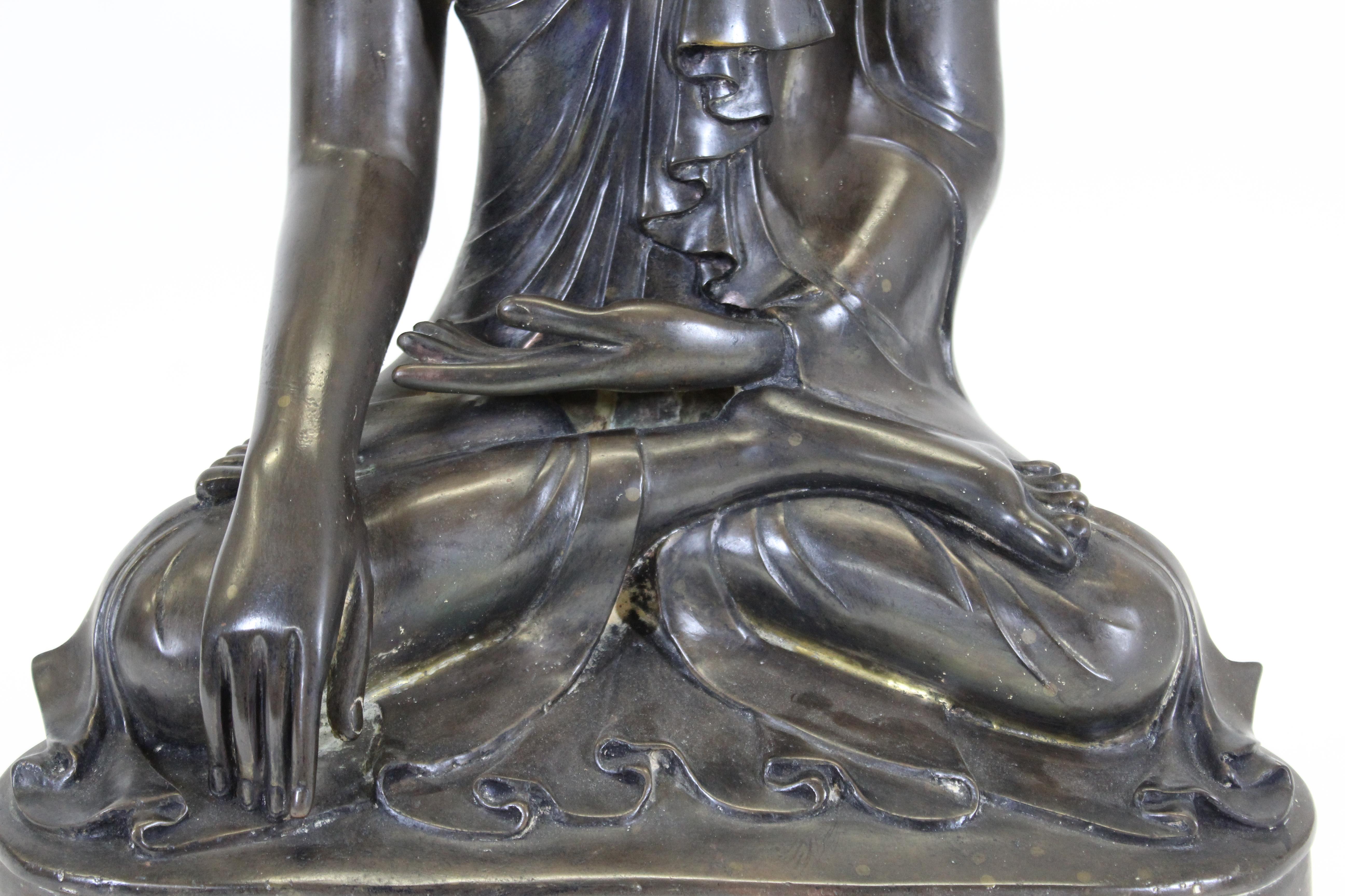 Burmese Bronze Buddha Sculpture In Good Condition In Astoria, NY