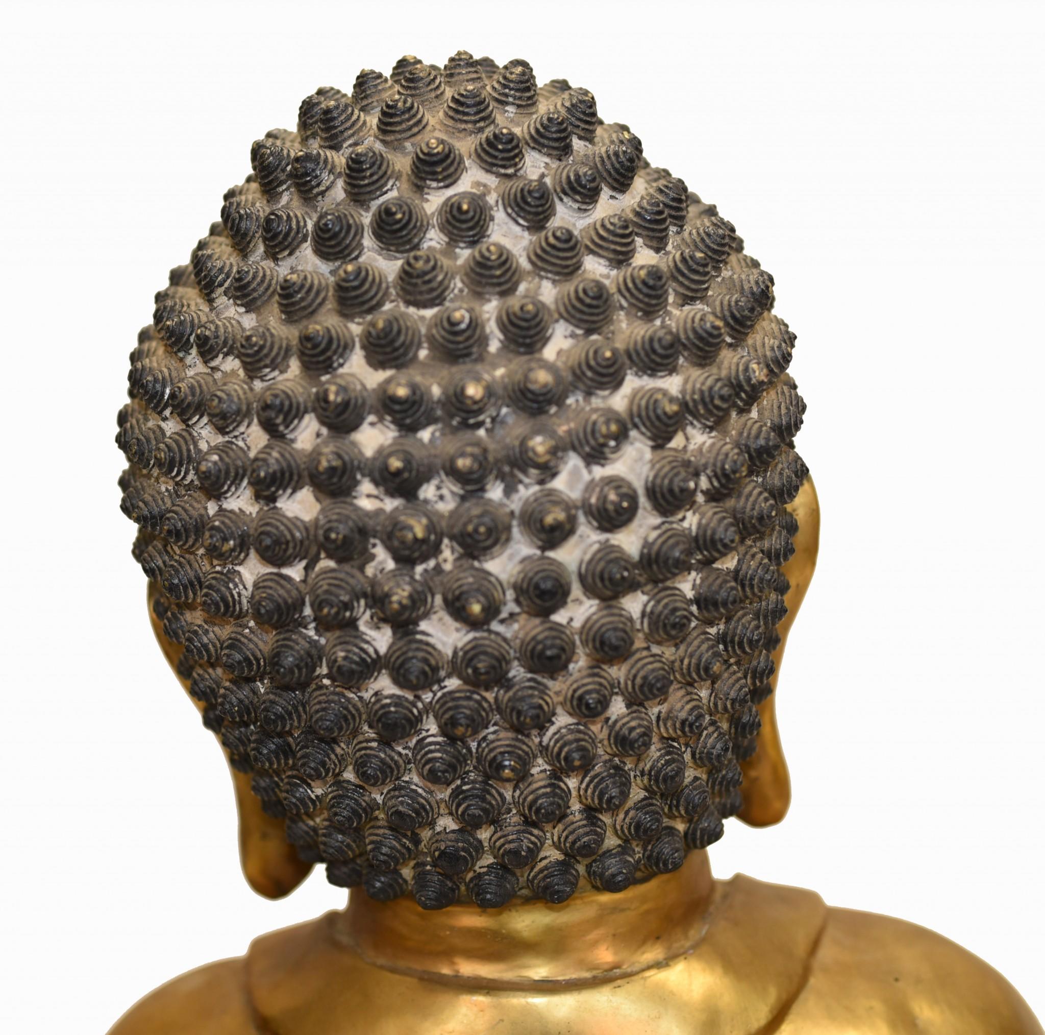 Burmese Bronze Buddha Statue Meditation Pose Buddhism Buddhist Art In Good Condition For Sale In Potters Bar, GB