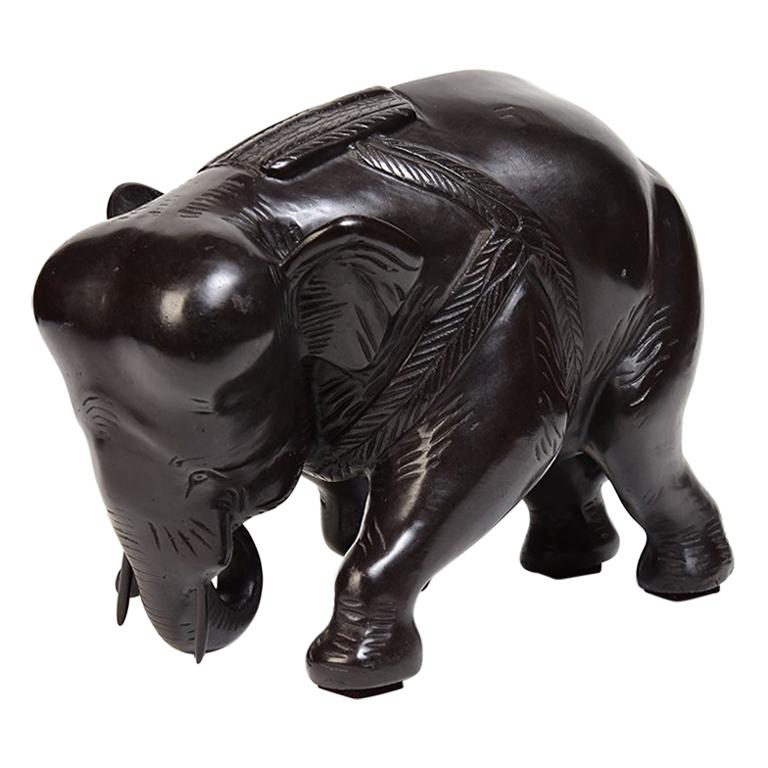 Elefante birmano de bronce