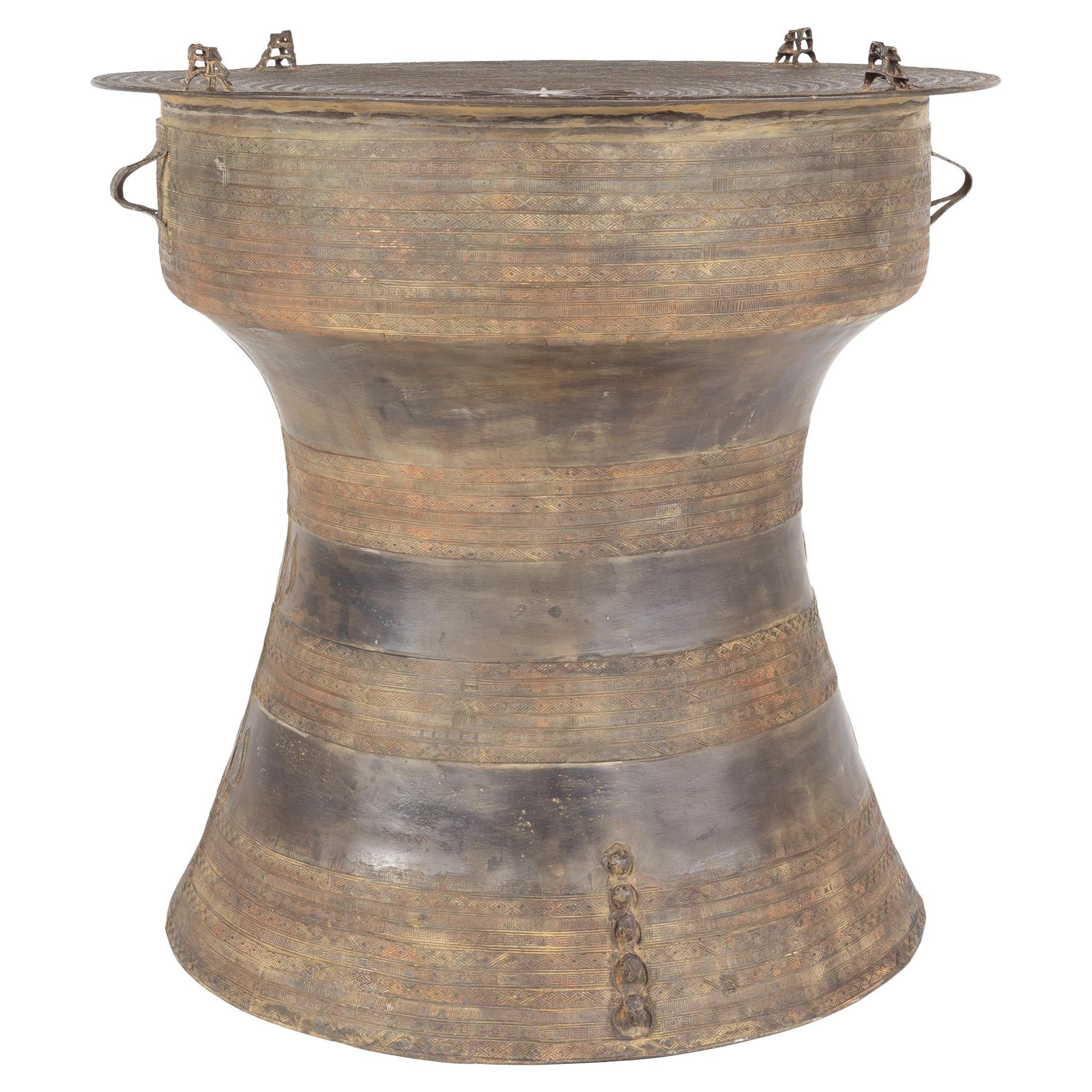 Table d'appoint tambour de pluie birman en bronze