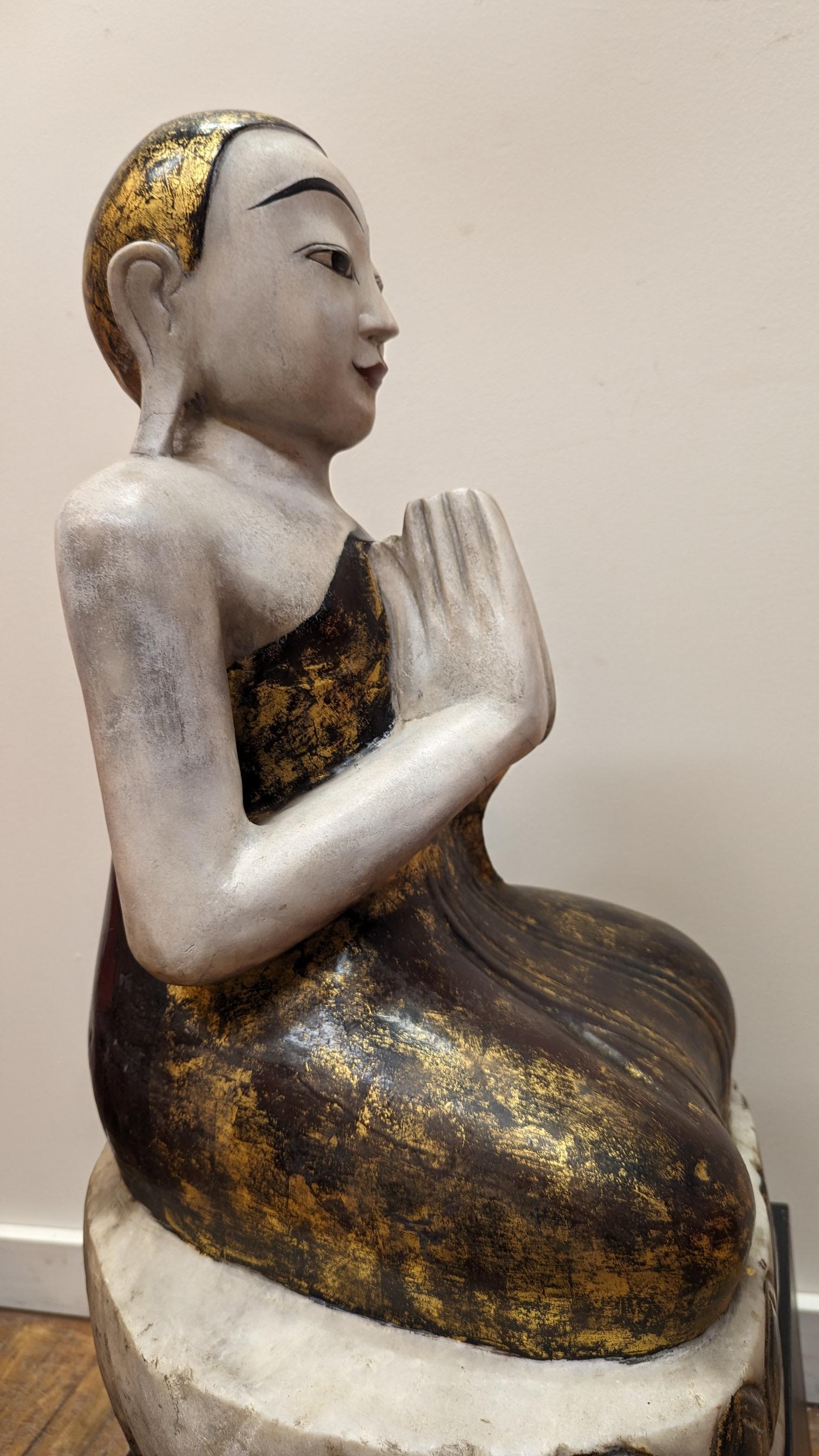 Burmese Buddhist Alabaster Statue  For Sale 6