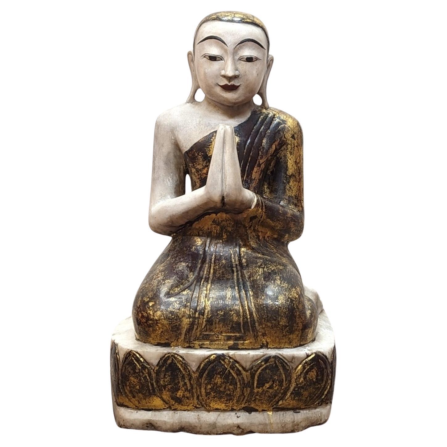 Burmesische buddhistische Alabasterstatue  im Angebot