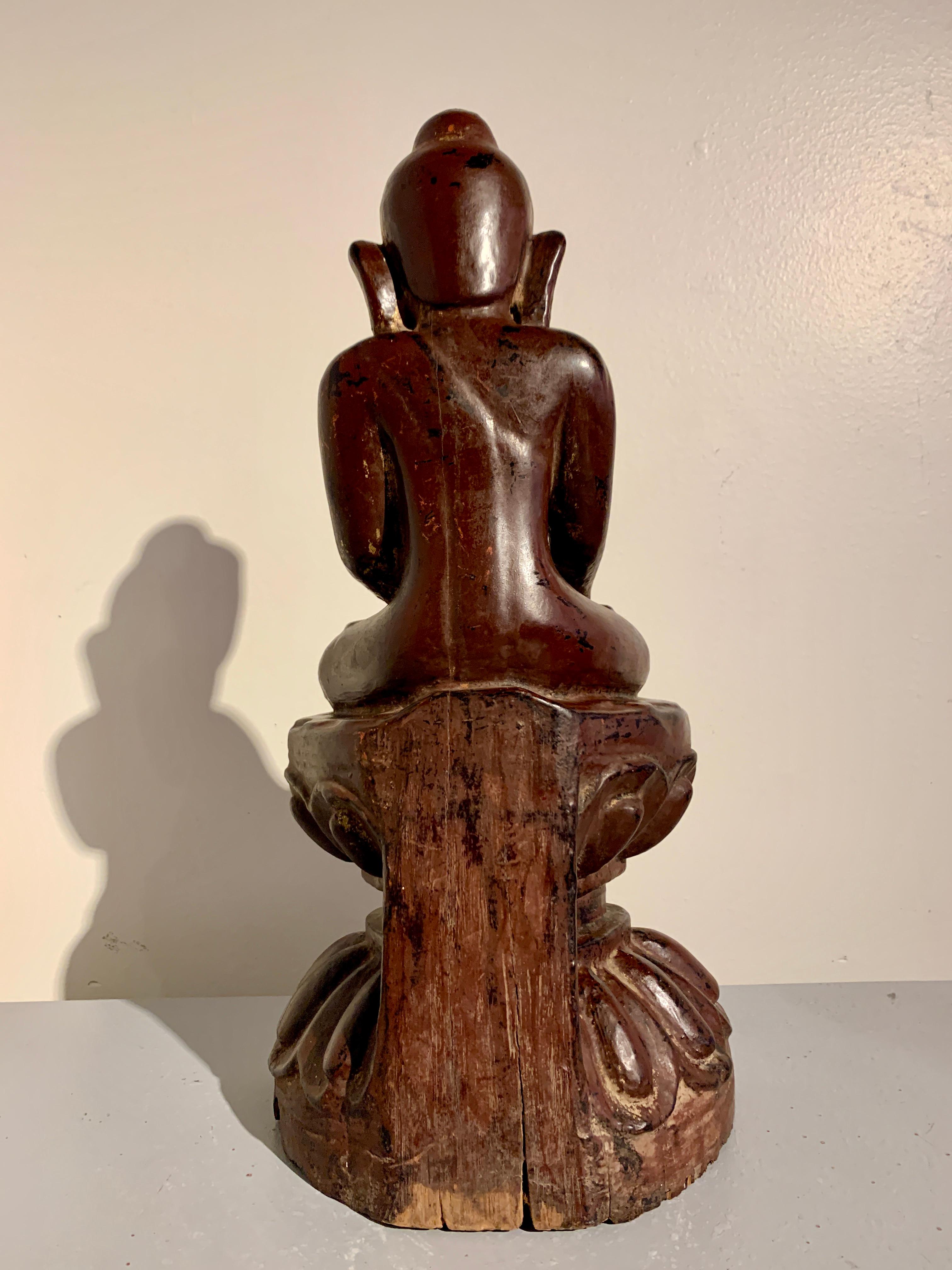 Burmese Carved Teak and Lacquered Buddha, Ava Period, 18th Century In Fair Condition In Austin, TX