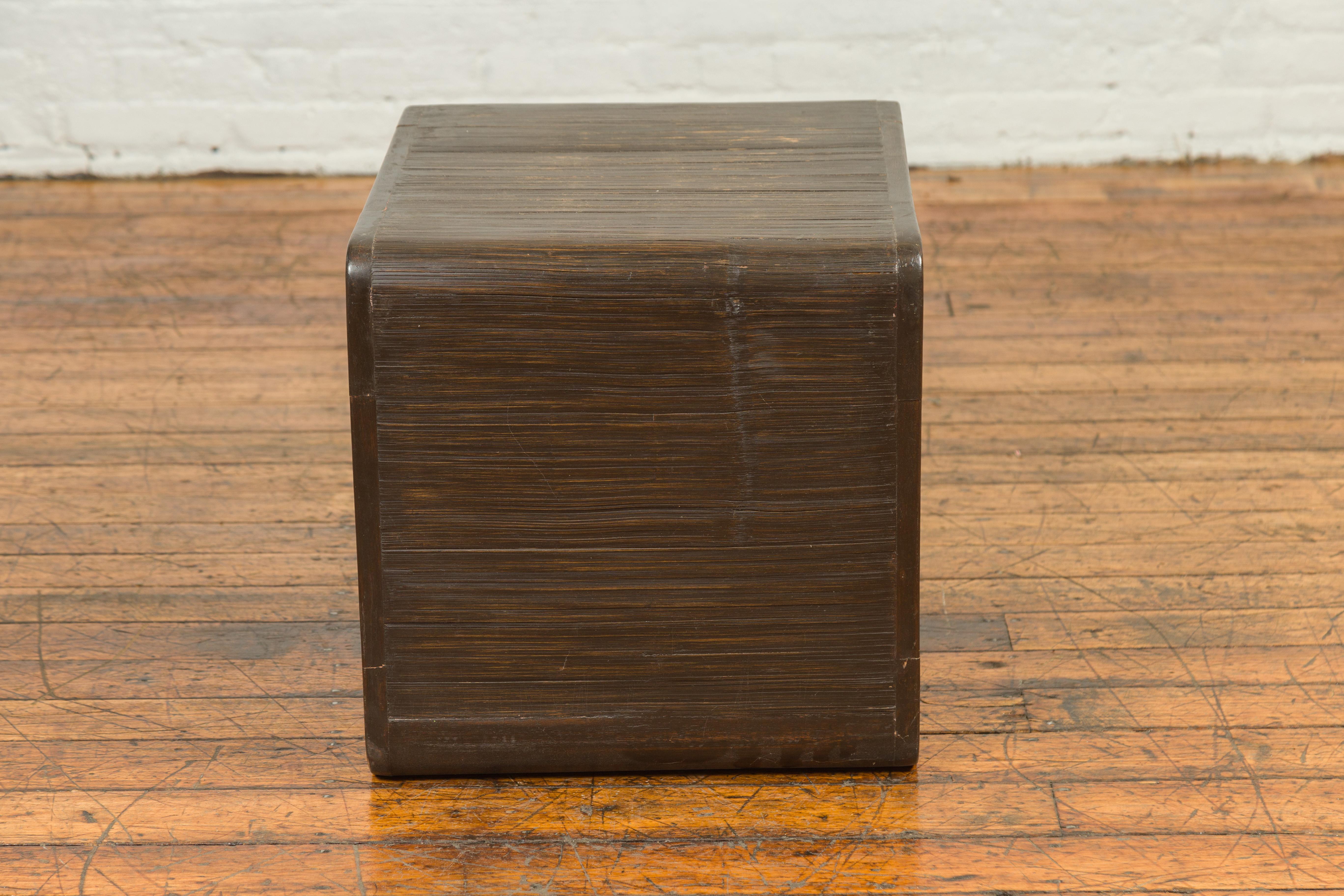 Minimalist Waterfall Side Table with Opium Mat Top and Horse Hoof Feet For Sale 2