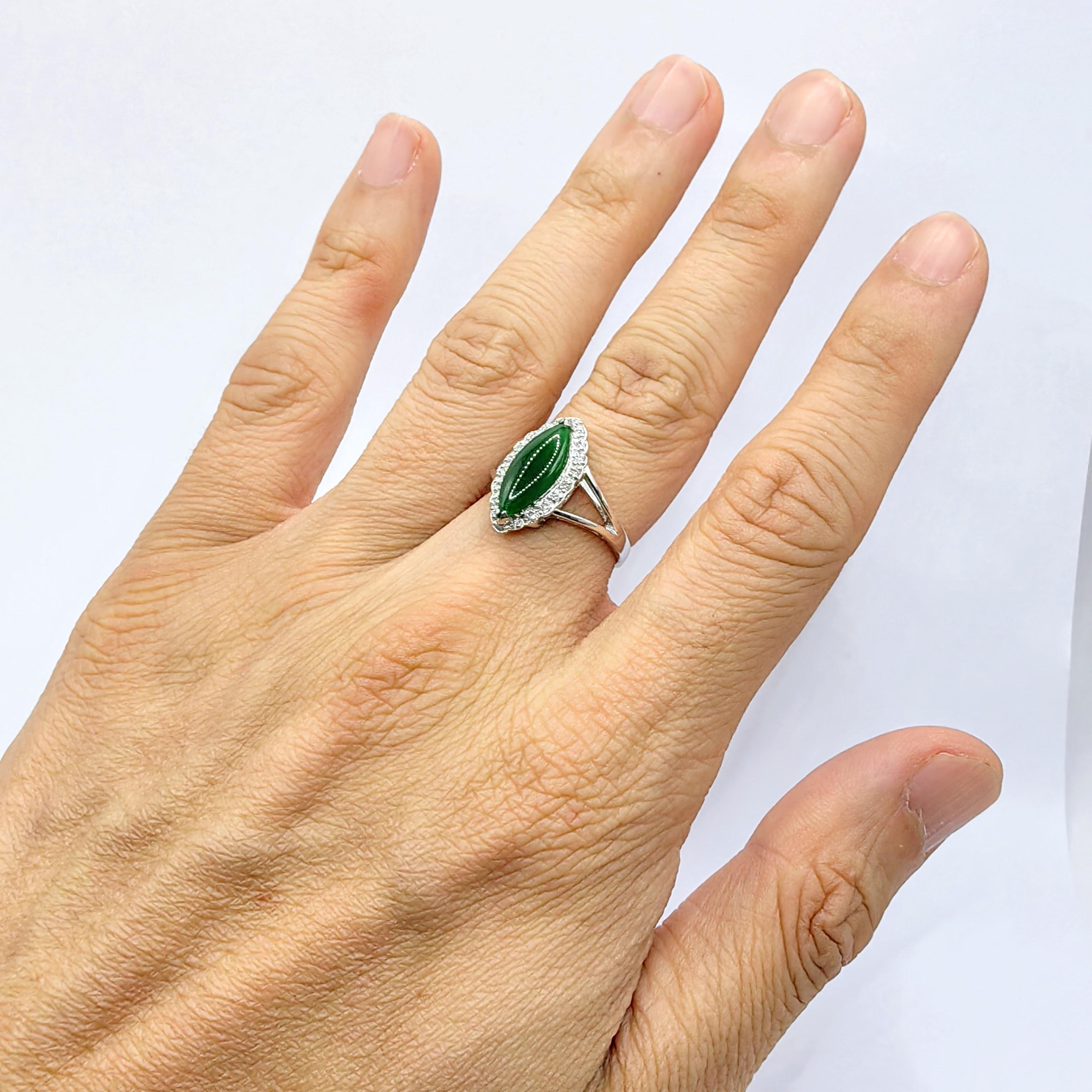 Birmesischer grüner Marquise Jadeit Jade Diamant Halo Fassung Ring in 18K Weißgold im Angebot 2