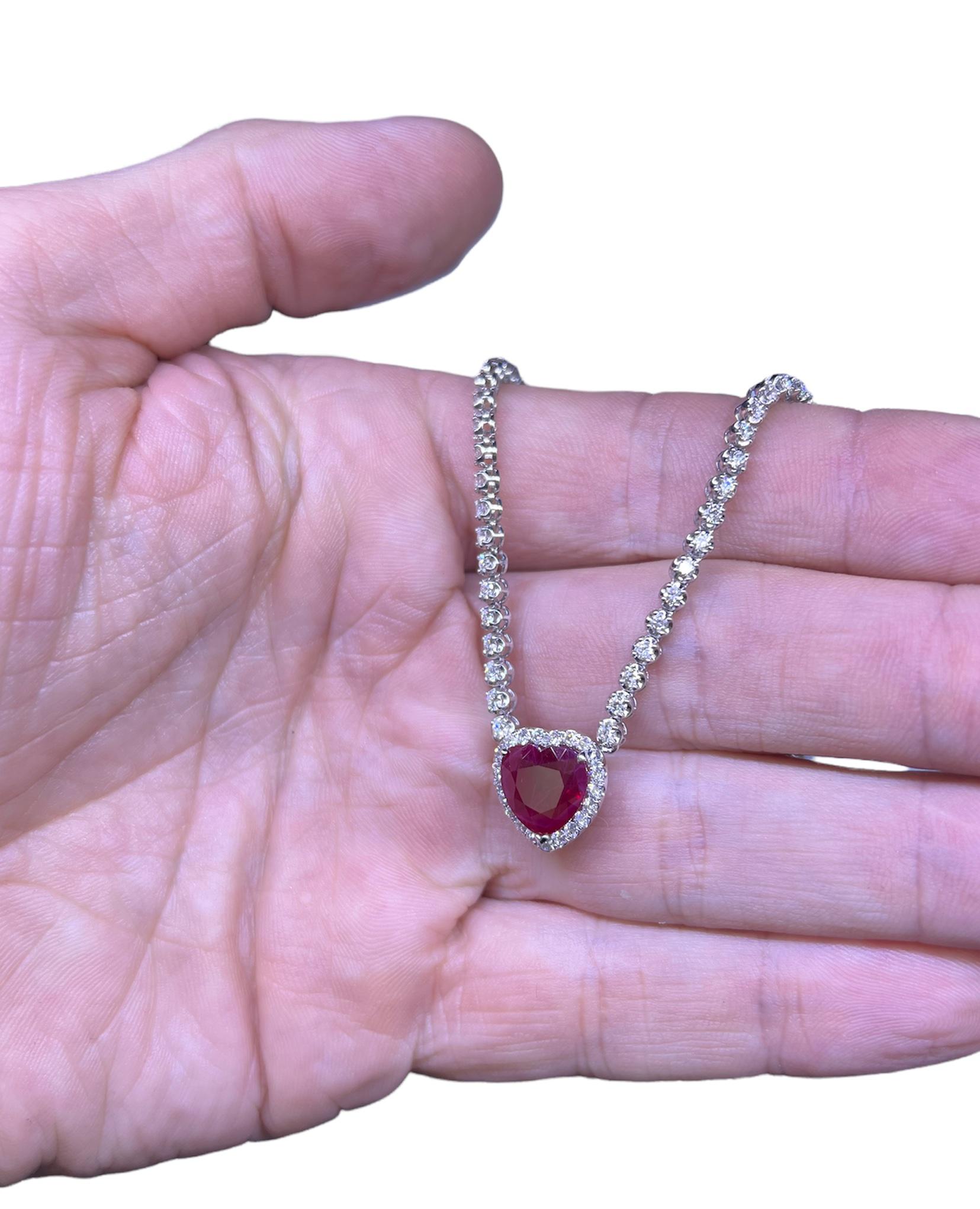 Women's or Men's Burmese Heart Shaped Ruby & Diamond Necklace 11.16 Ct