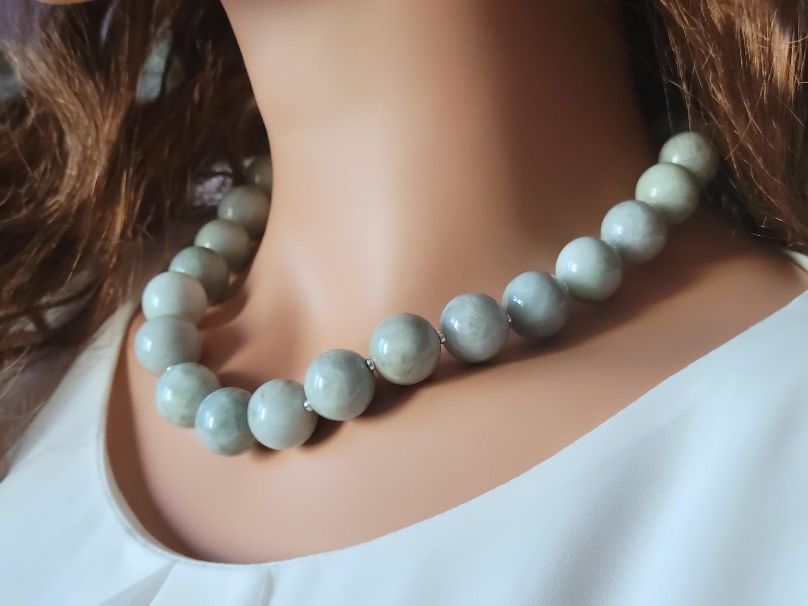 Burmesische Jade-Halskette Damen im Angebot