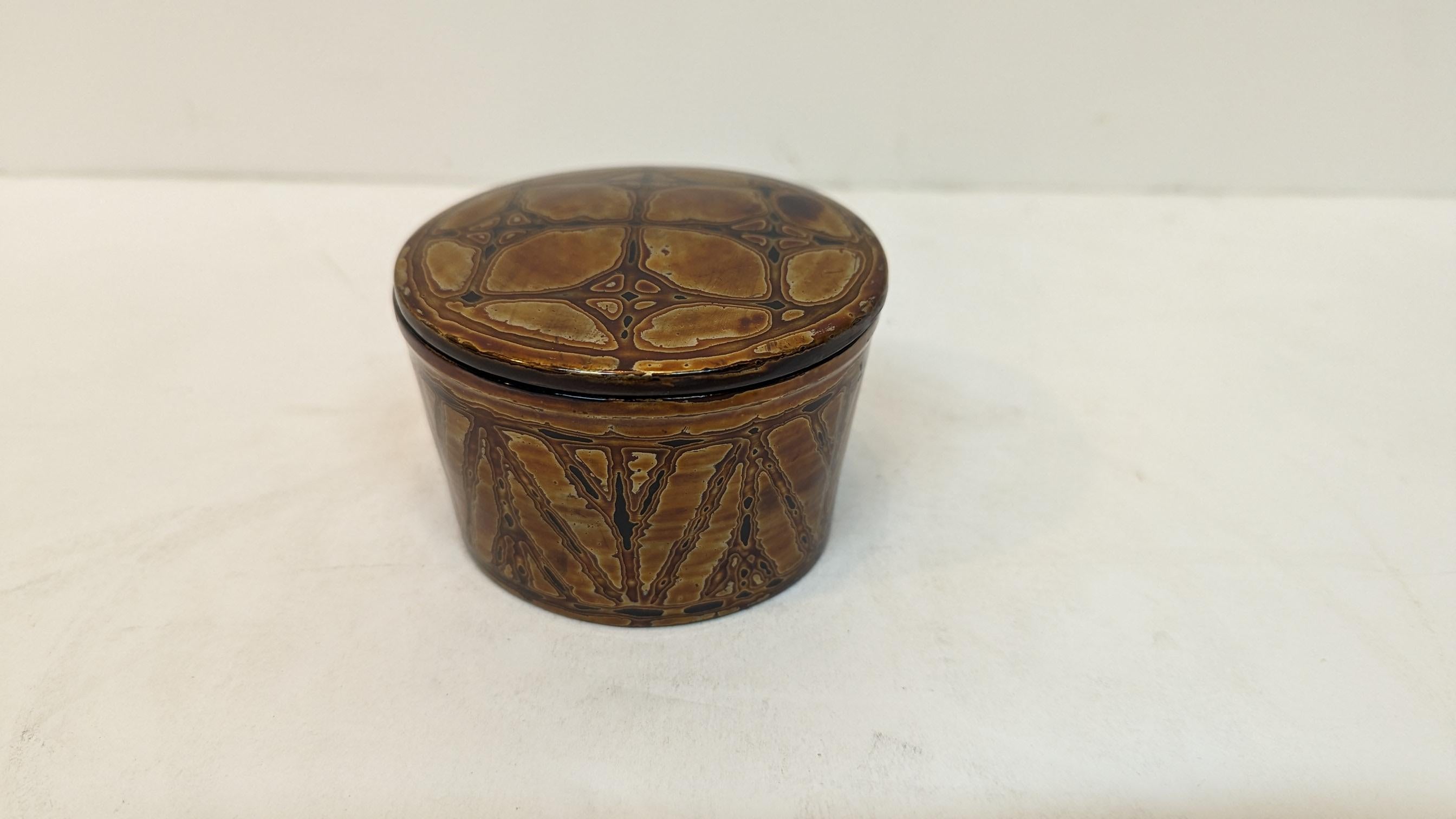 Burmese Lacquer Box For Sale 1