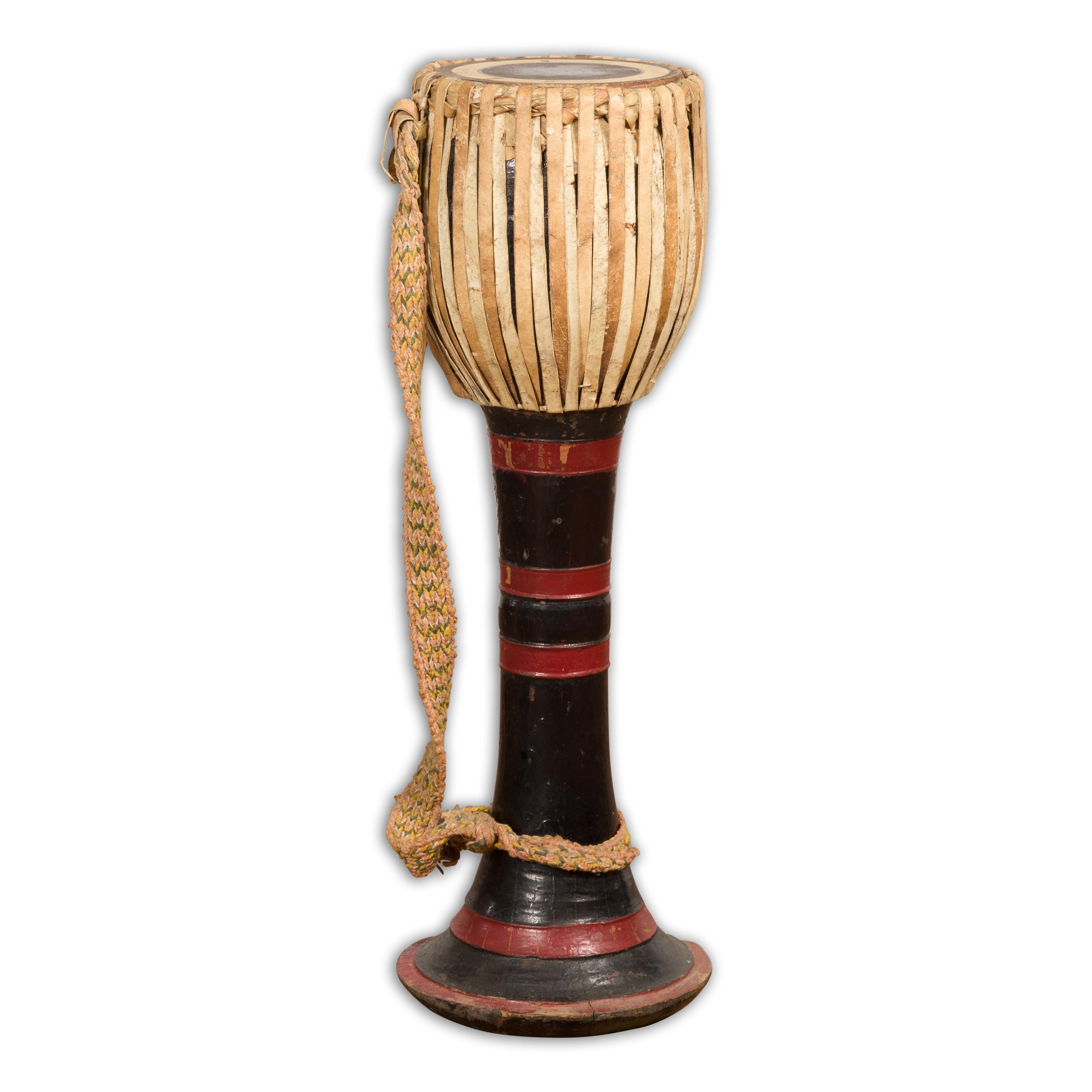 Burmese Late 19th Century Teak Ozi Goblet Shaped Drum with Black and Red Lacquer For Sale 6