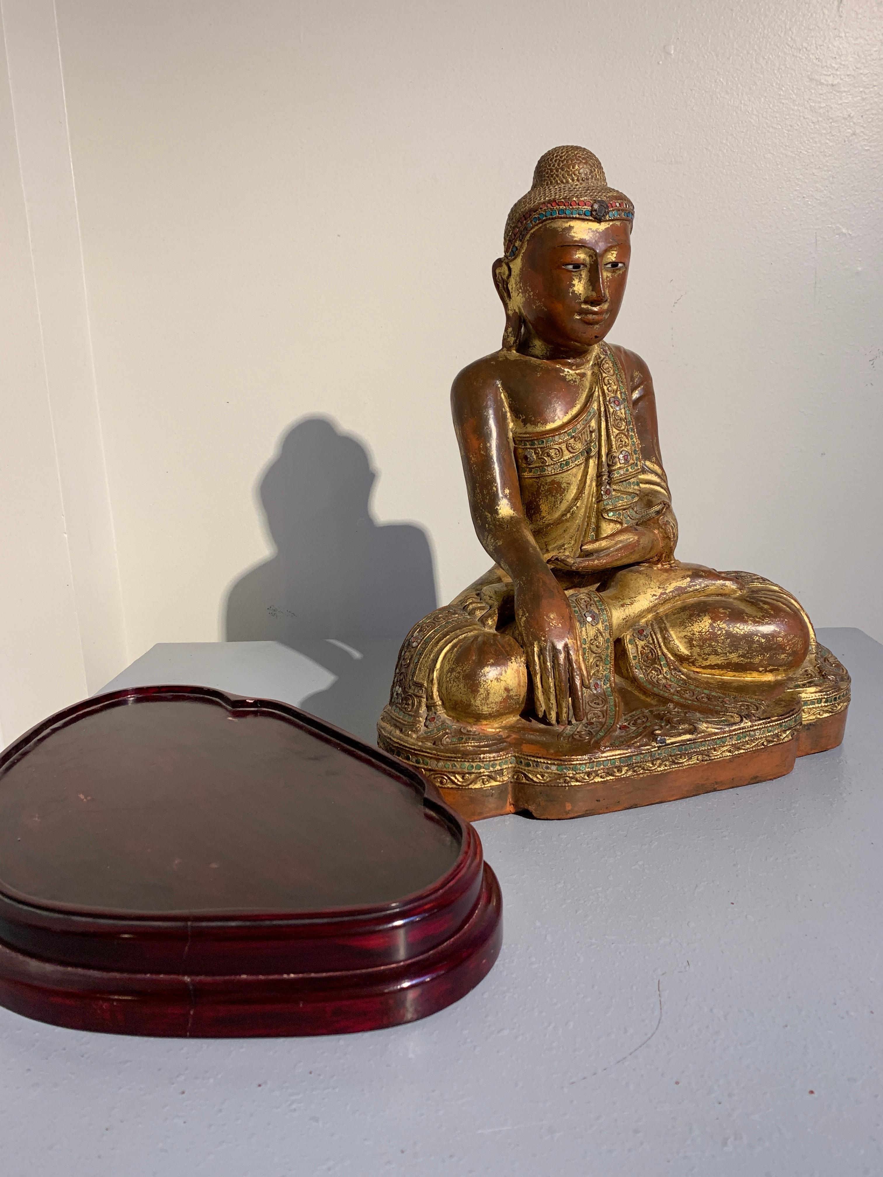 Burmese Mandalay Period Red Lacquered, Gilt and Embellished Buddha, 19th Century 10