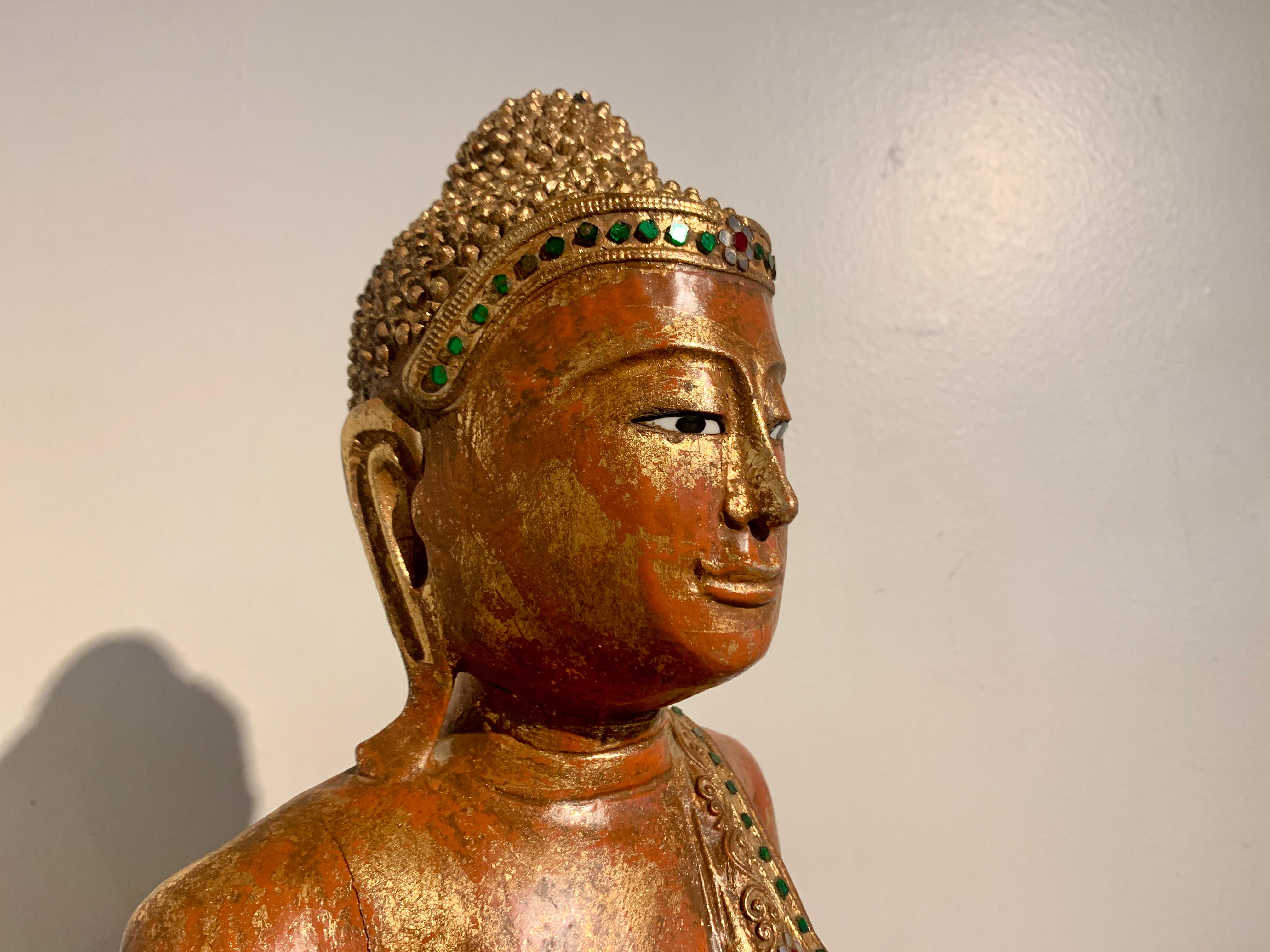 Burmese Mandalay Seated Buddha, Red Lacquered, Gilt and Embellished, 19th c For Sale 3