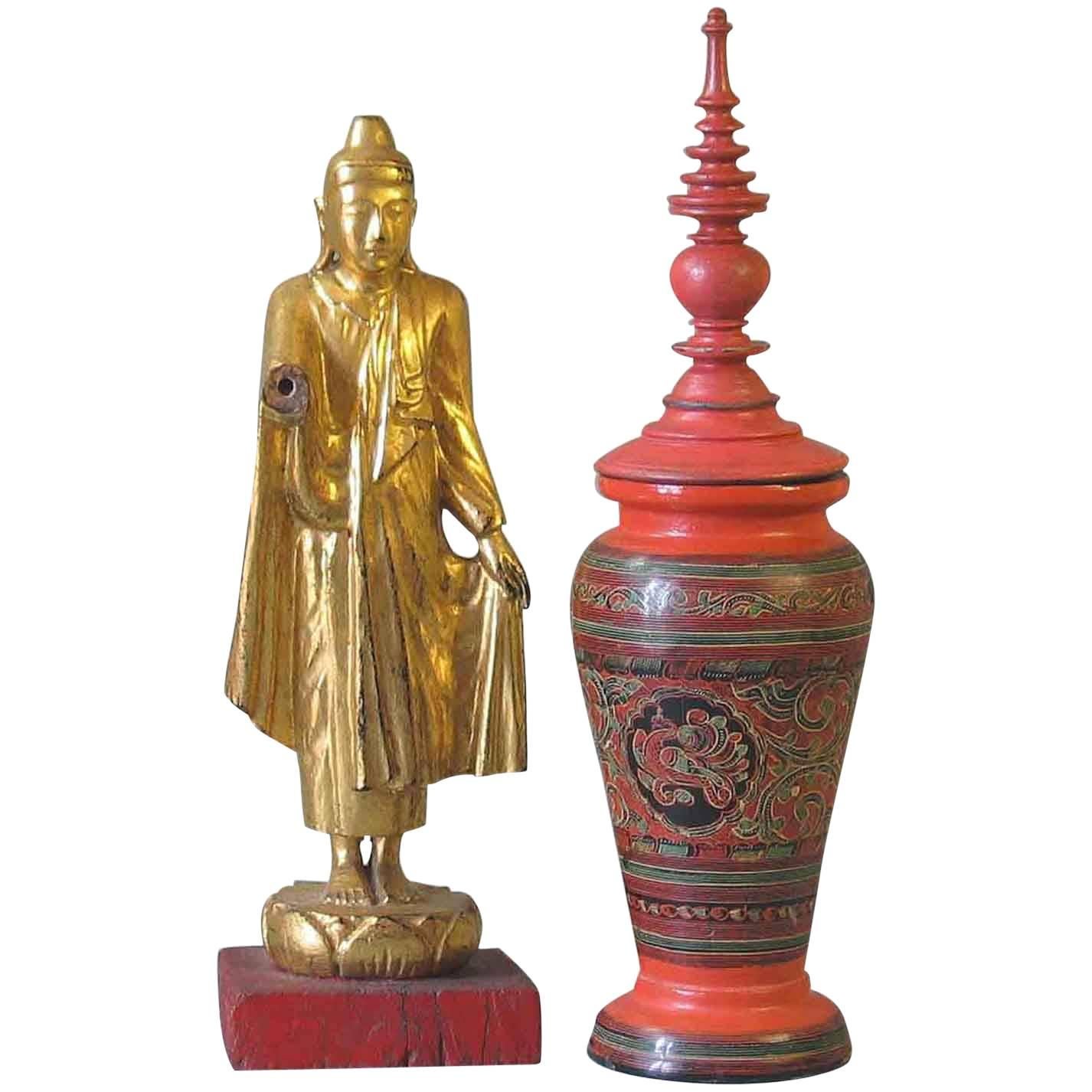 Burmesische Balustervase im Mandalay-Stil, vergoldeter lackierter Buddha und rot lackierter Lack, mit Deckel