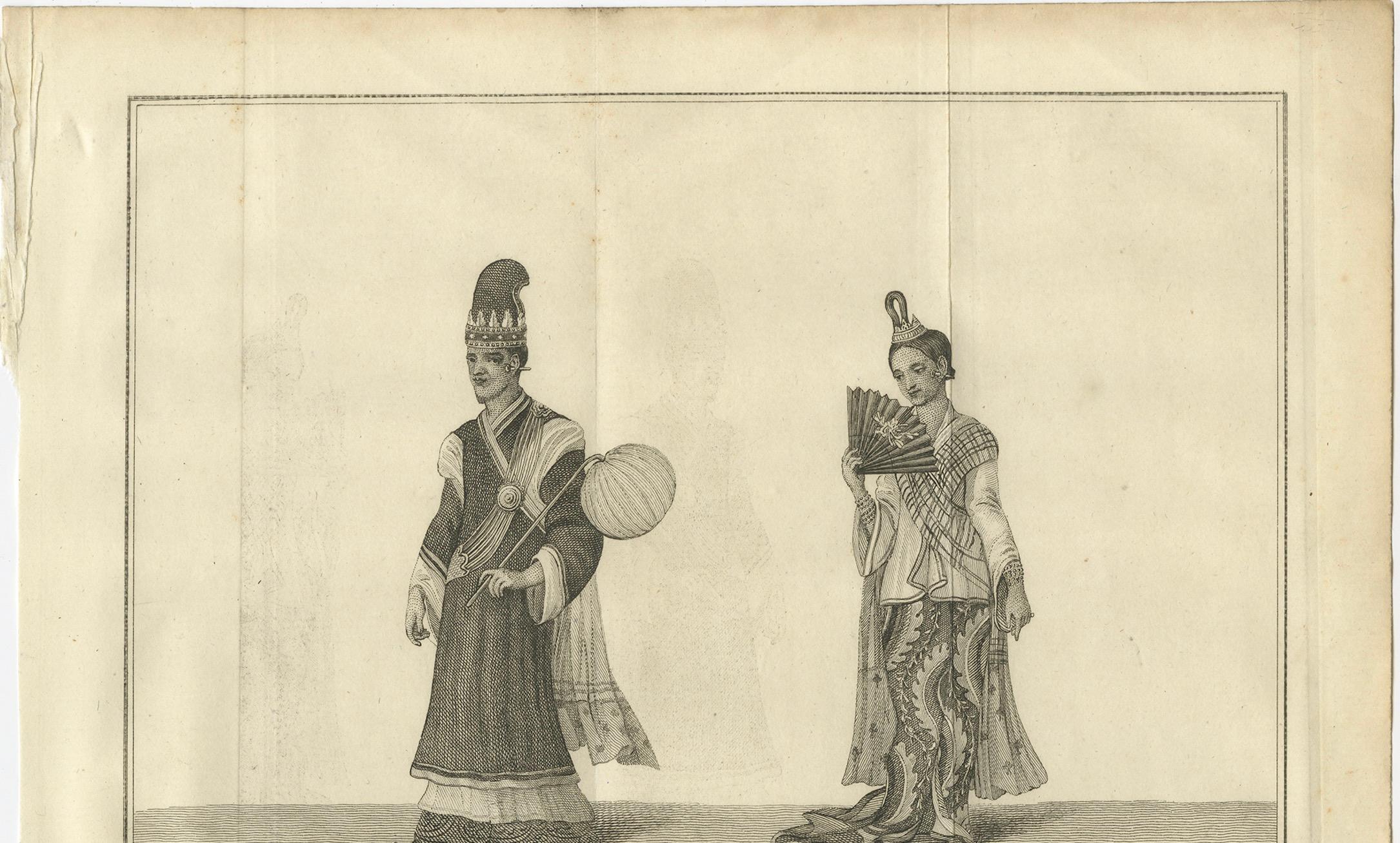 Birmesischer Minister und Ehefrau in zeremonieller Kleidung - Antiker Kostümdruck, um 1800 (Graviert) im Angebot