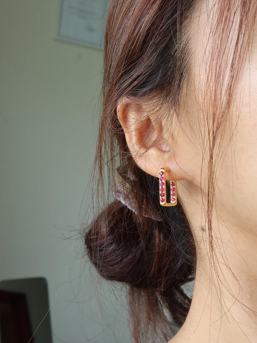 Art Deco Burmese No Heat Ruby Hoop earring For Sale