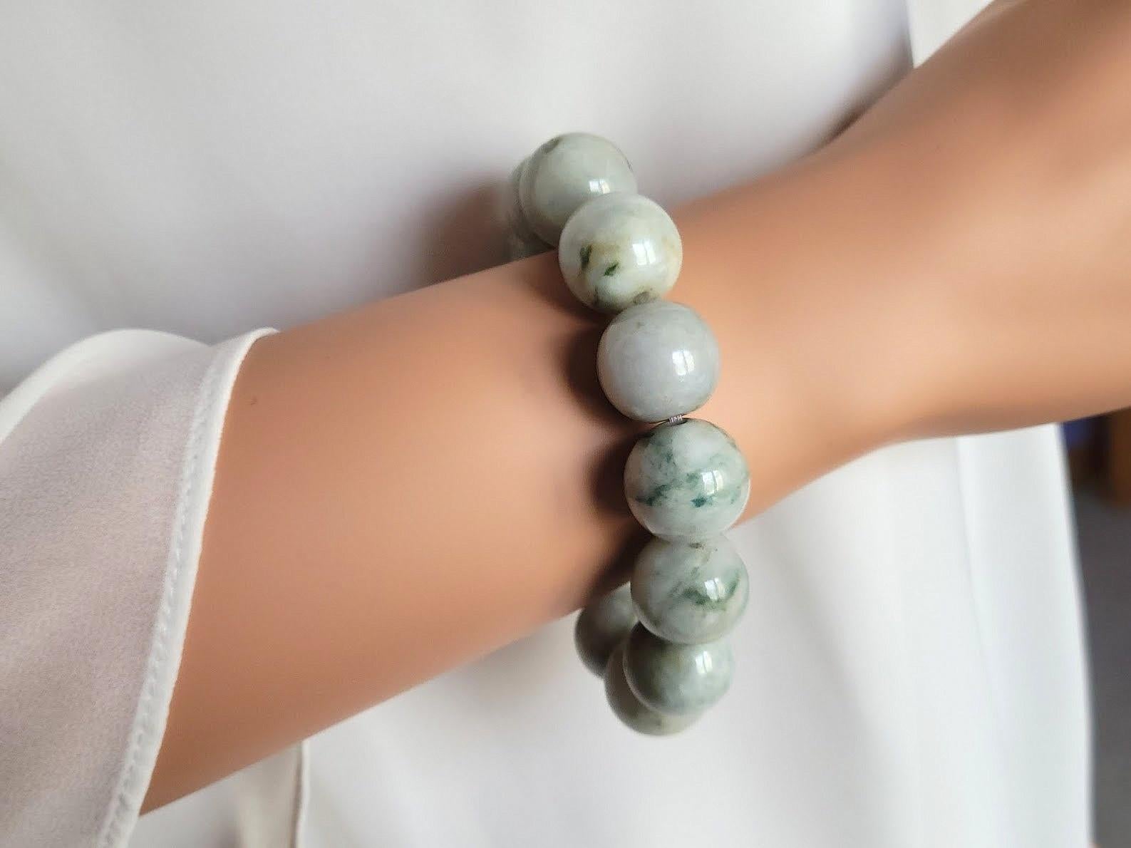 Burmese Pale Celadon Jade Beaded Stretch Bracelet For Sale 2