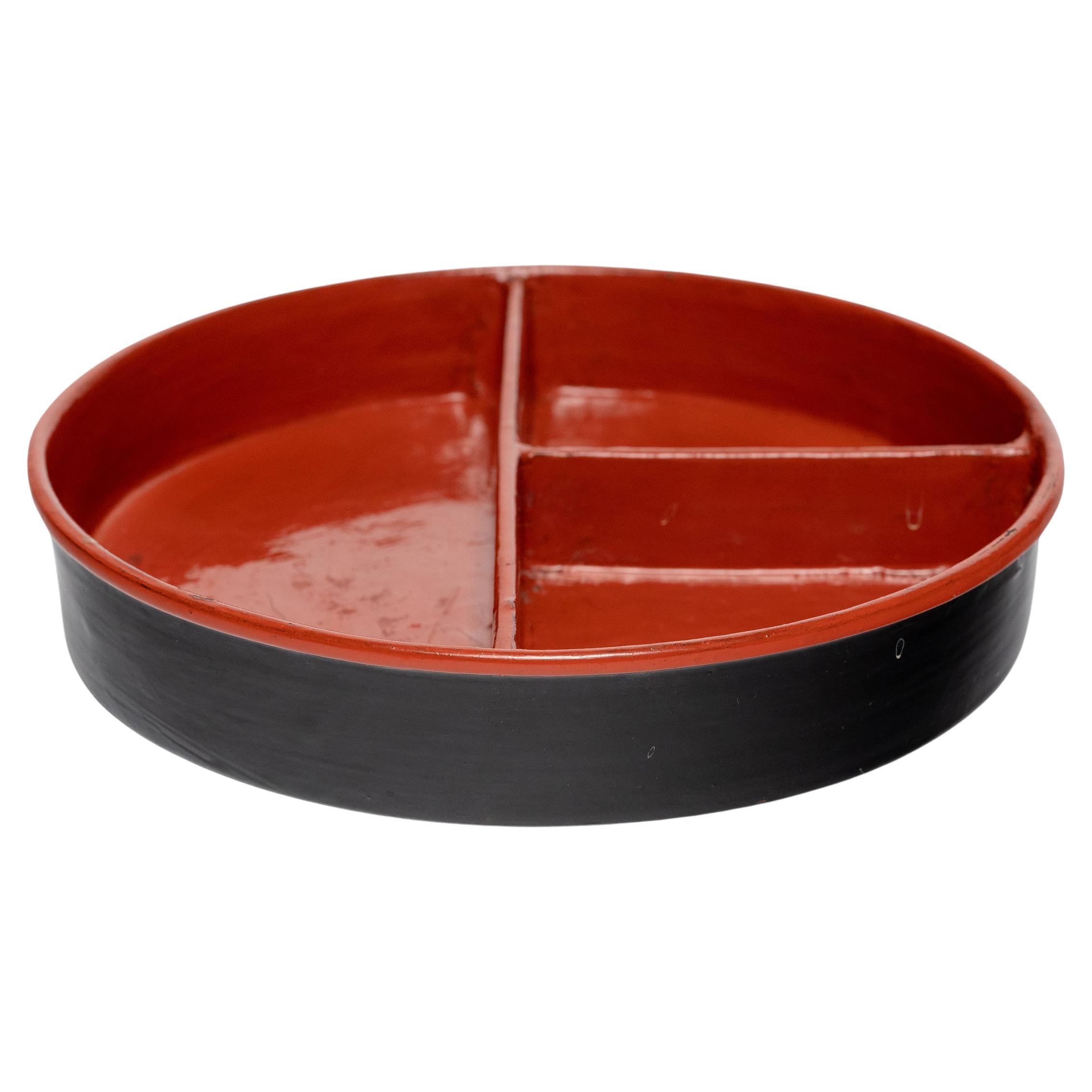 Bandeja dividida de laca roja birmana