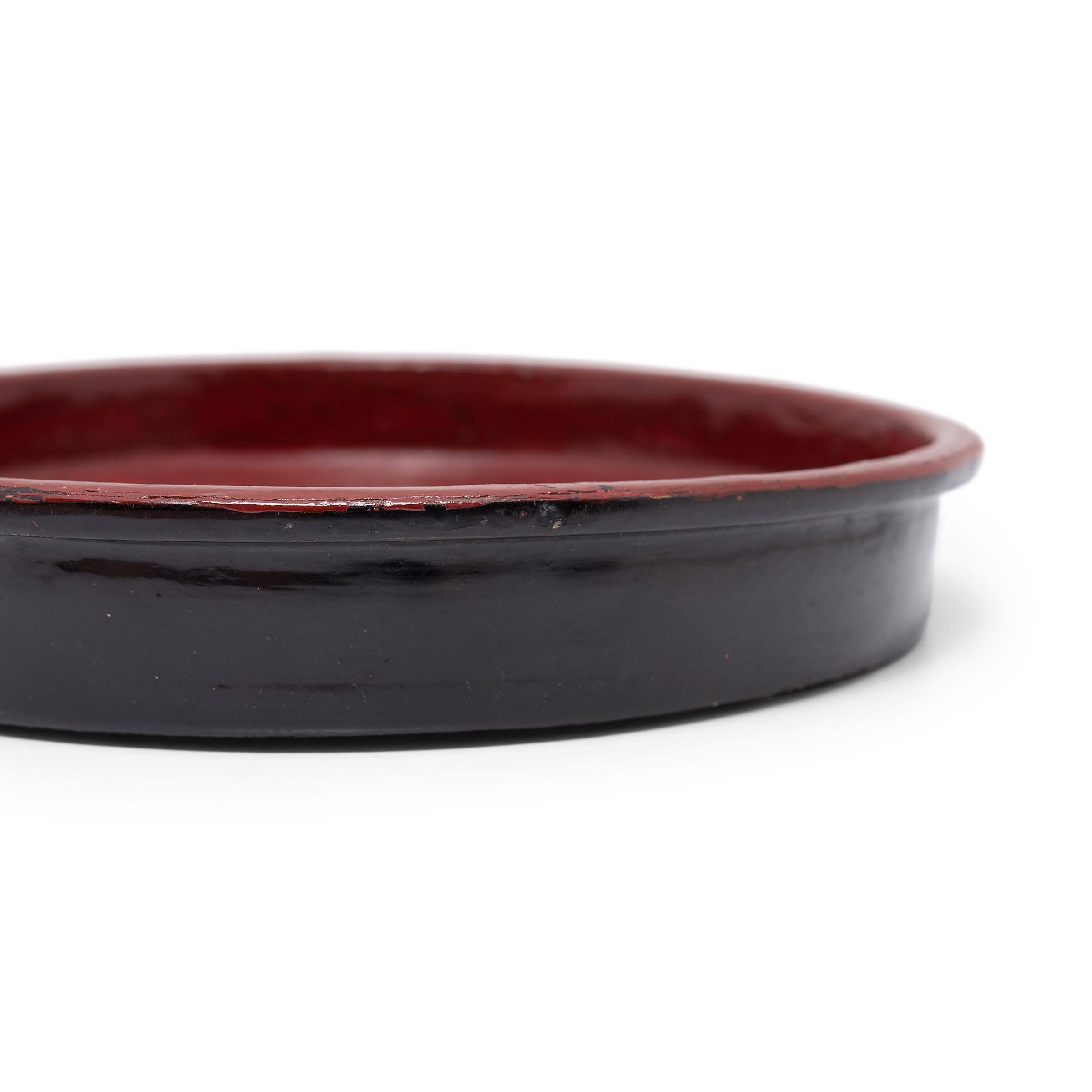 Burmese Red Lacquer Tray, c. 1900 In Good Condition In Chicago, IL