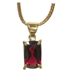 Burmese Red Spinel 1.15 Carat Solitaire Drop Pendant Necklace 18 Karat Gold