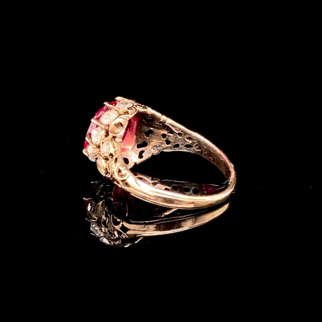 Women's or Men's Burmese Ruby 3.34ct and Diamond Gold Ring, Georgian, ca. 1800 For Sale