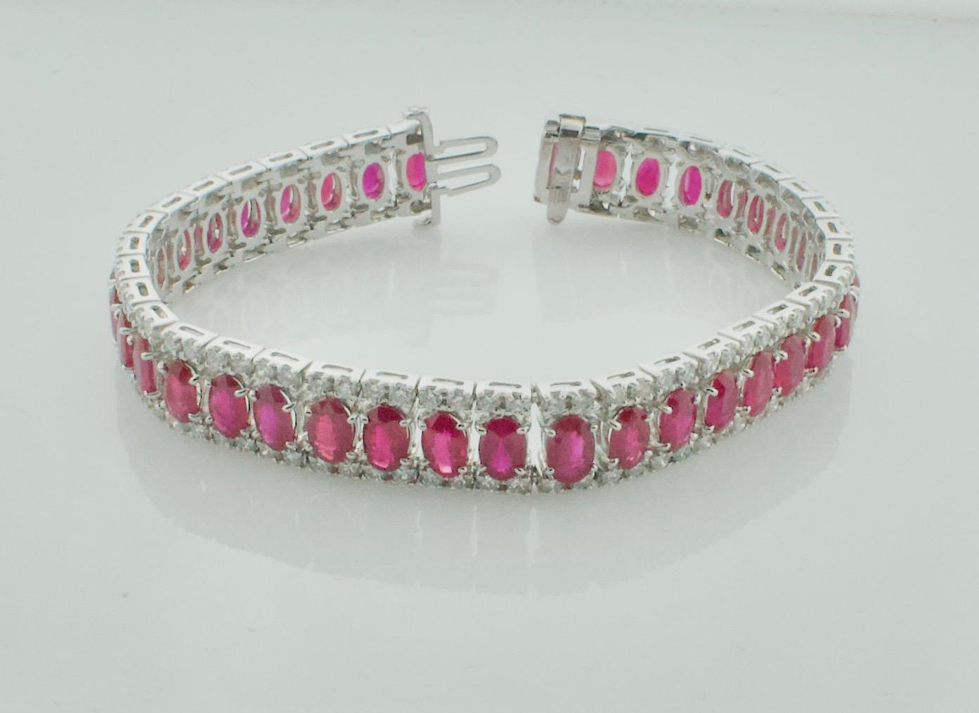 Women's or Men's Burmese Ruby and Diamond Bracelet with GIA Certificate 20.00 Carat of Rubies For Sale