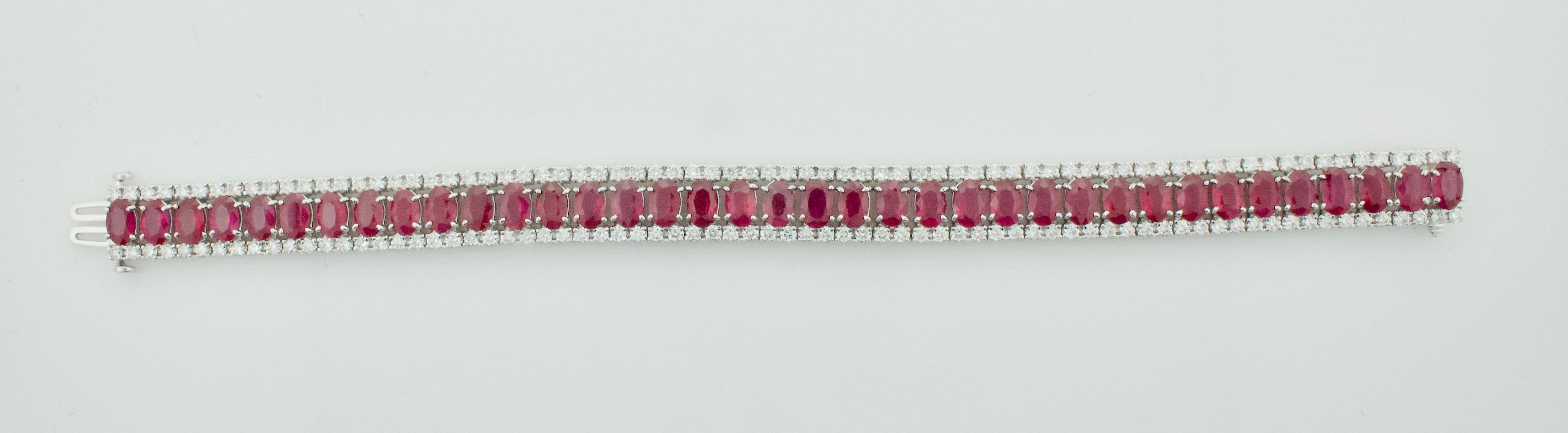 Burmese Ruby and Diamond Bracelet with GIA Certificate 20.00 Carat of Rubies For Sale 2